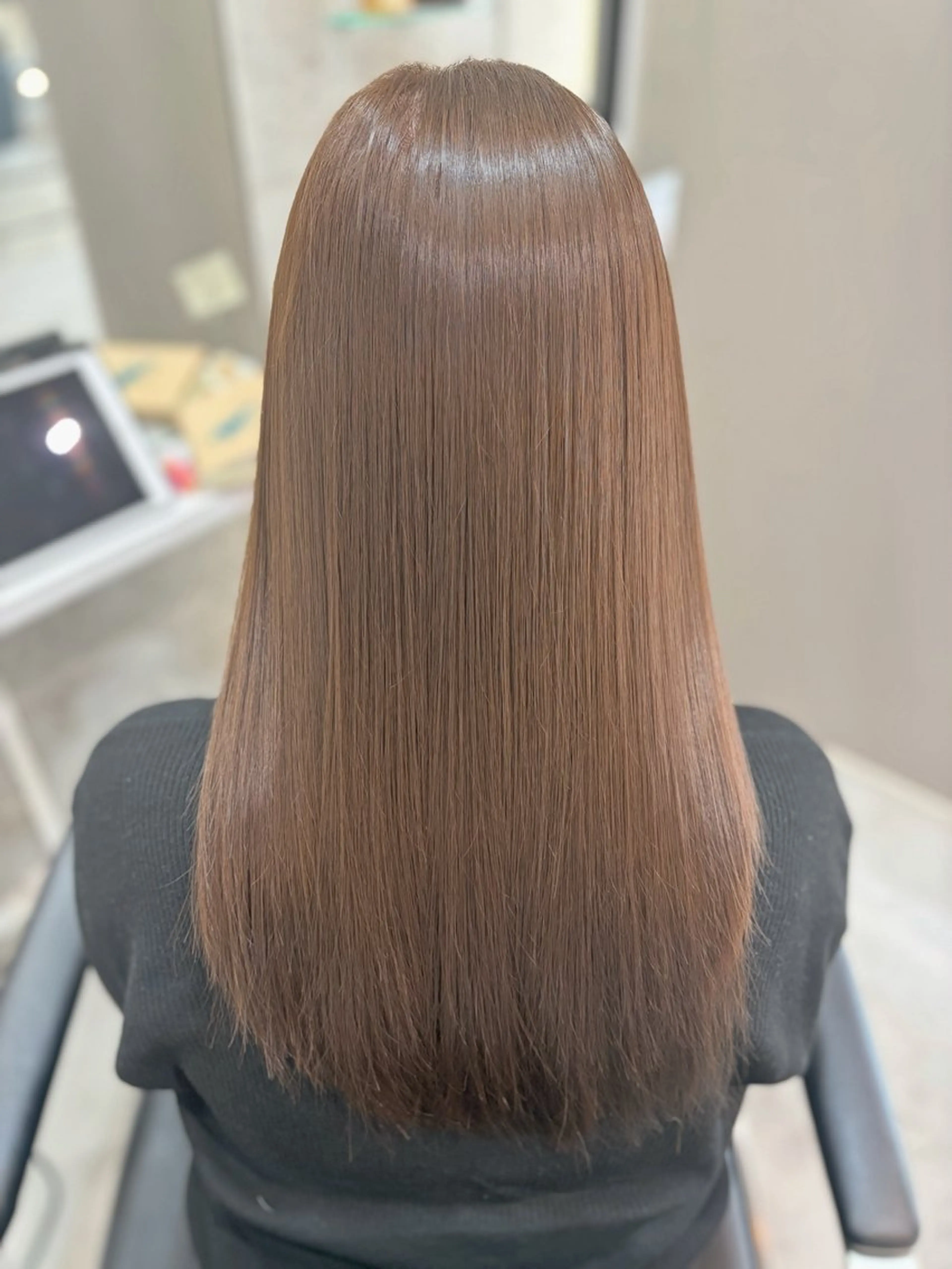 ロング カラー ベージュカラー 透明感カラー ミルクティーベージュ ヘアカラー 池田 華怜のヘアスタイル