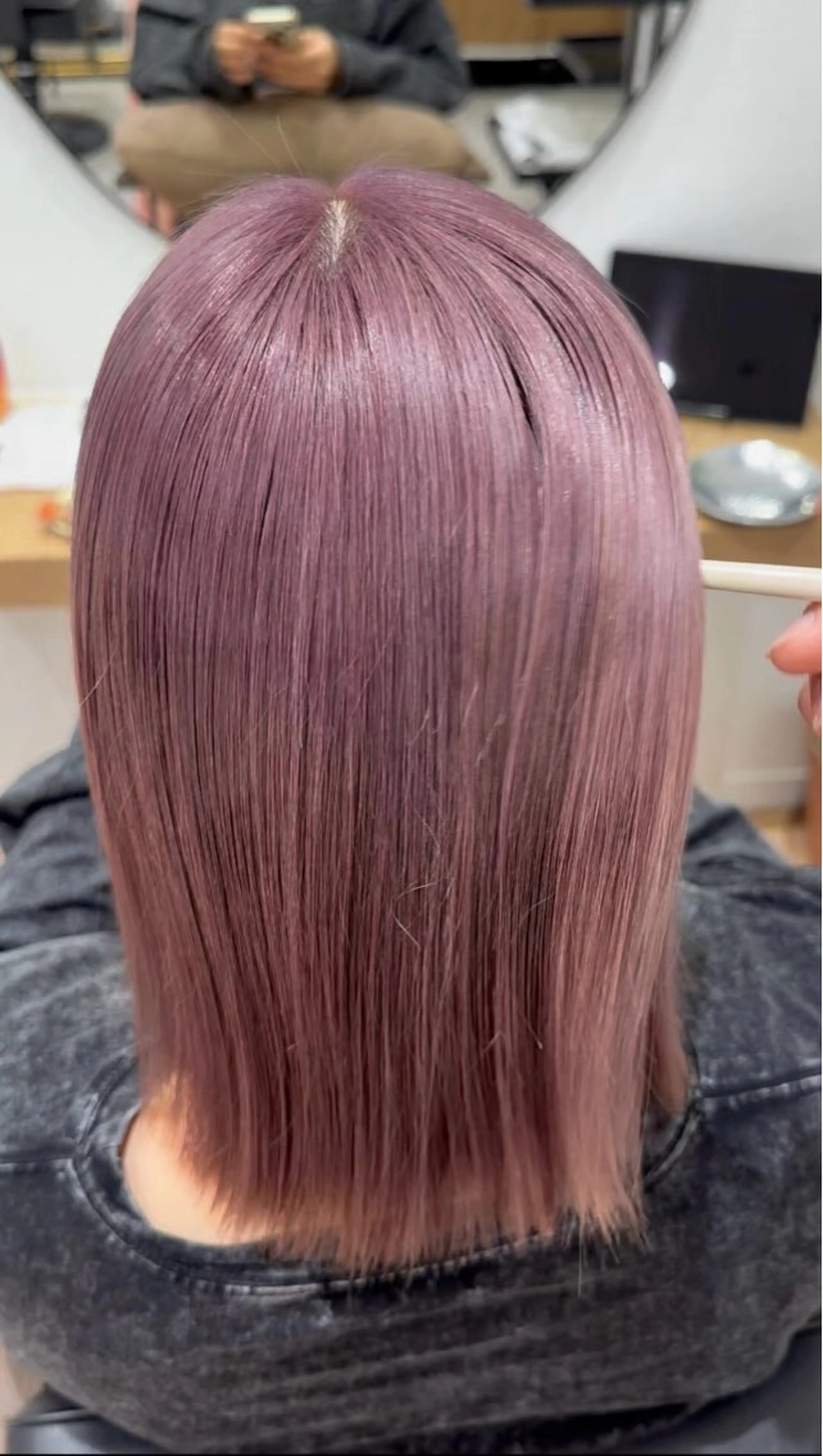 ミディアム ヘアカラー 透明感イルミナカラー ／寒色/MOMOKAのヘアスタイル