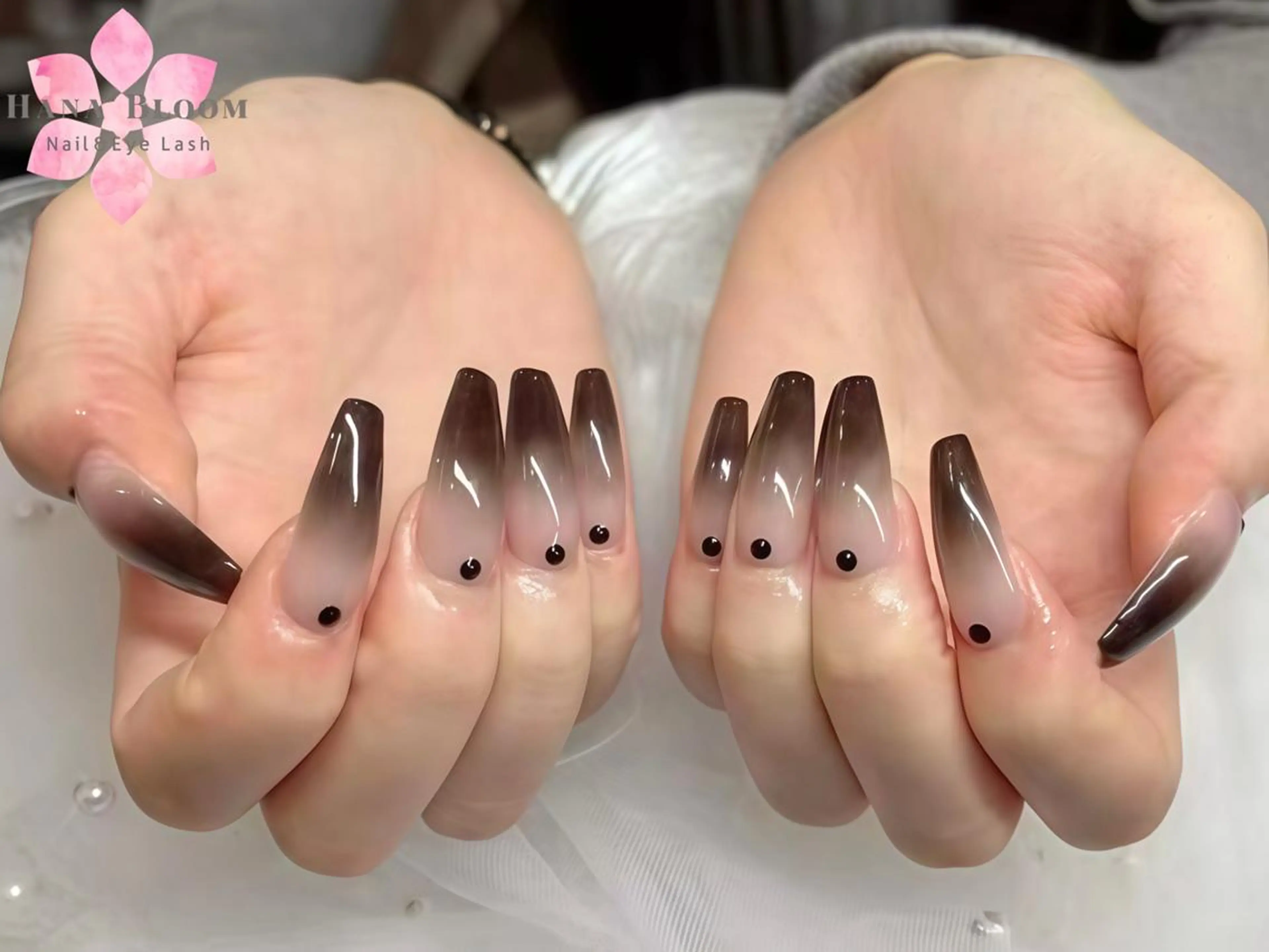 ネイル 長さ出し フレンチネイル ジェルネイル ガラスフレンチ 韓国ネイル Hana Bloom Nail💛Rinaのネイルデザイン