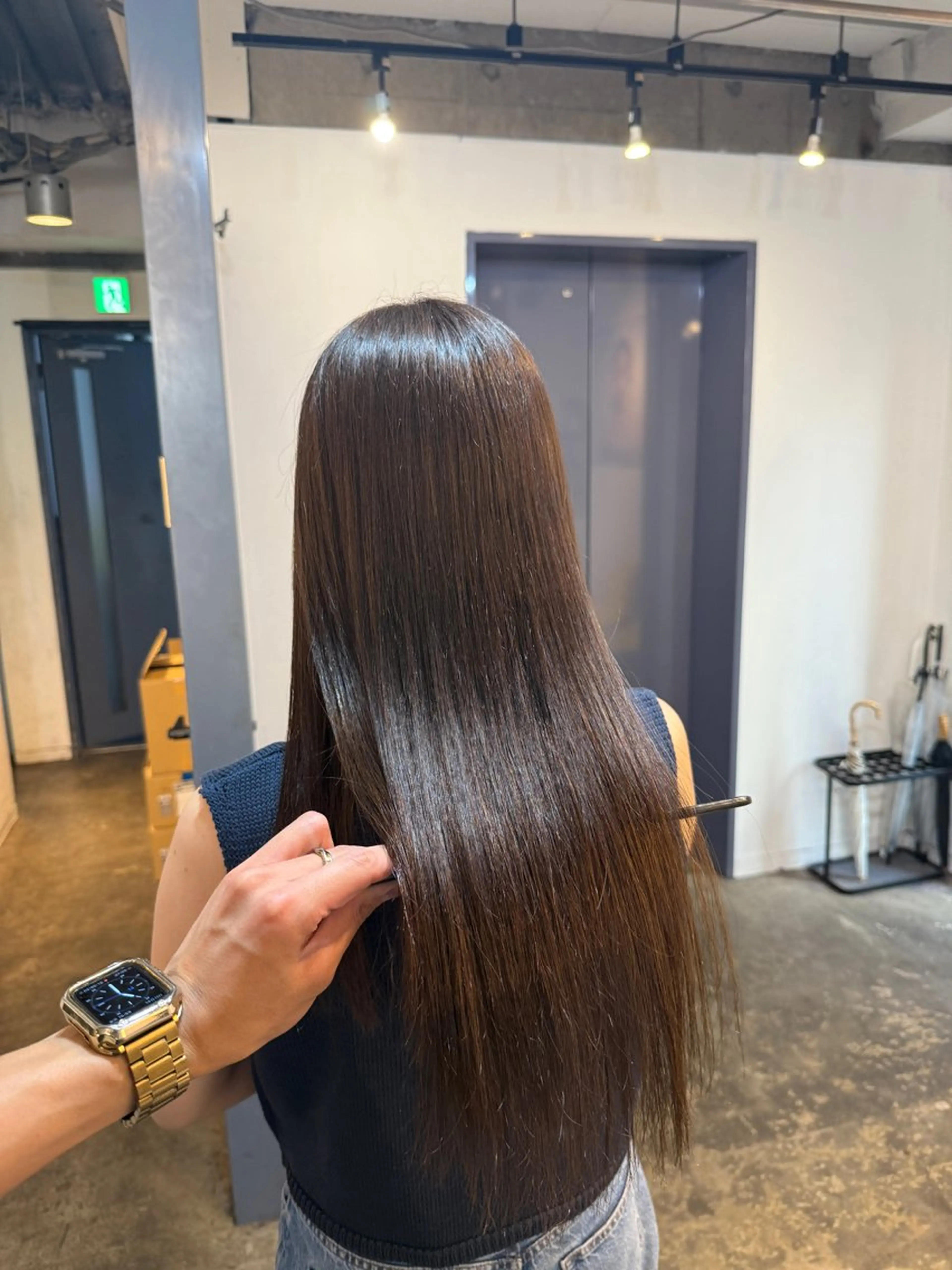 セミロング カット 縮毛矯正/レイヤー カット⭐️SHOTAのヘアスタイル