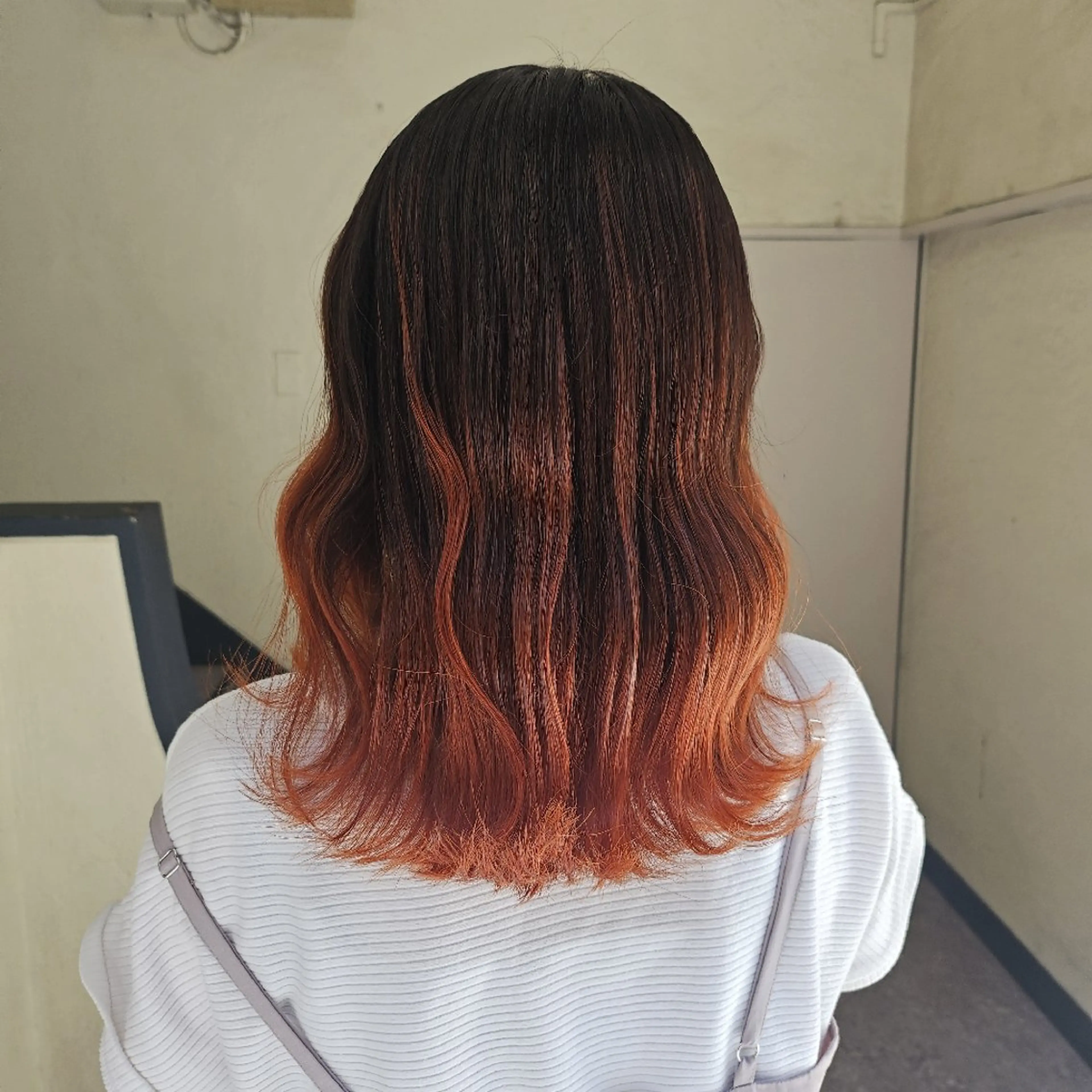 ミディアム カット ヘアカラー トリートメント 🇰🇷透明感×ハイ トーン🌟tomoのヘアスタイル