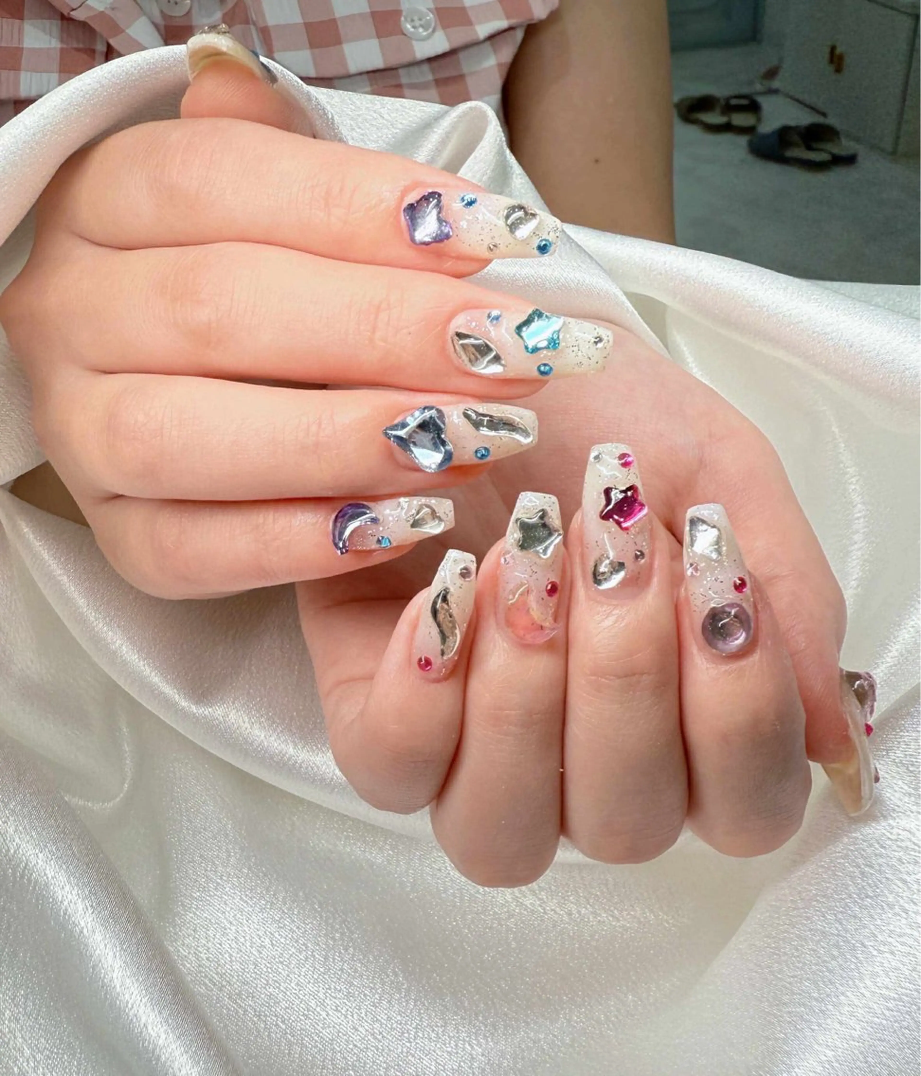 ✨学生限定ネイル割引✨【チップ長さ出し】 パーツつけ放題 ¥12500→¥10000 (オフ選択)の写真