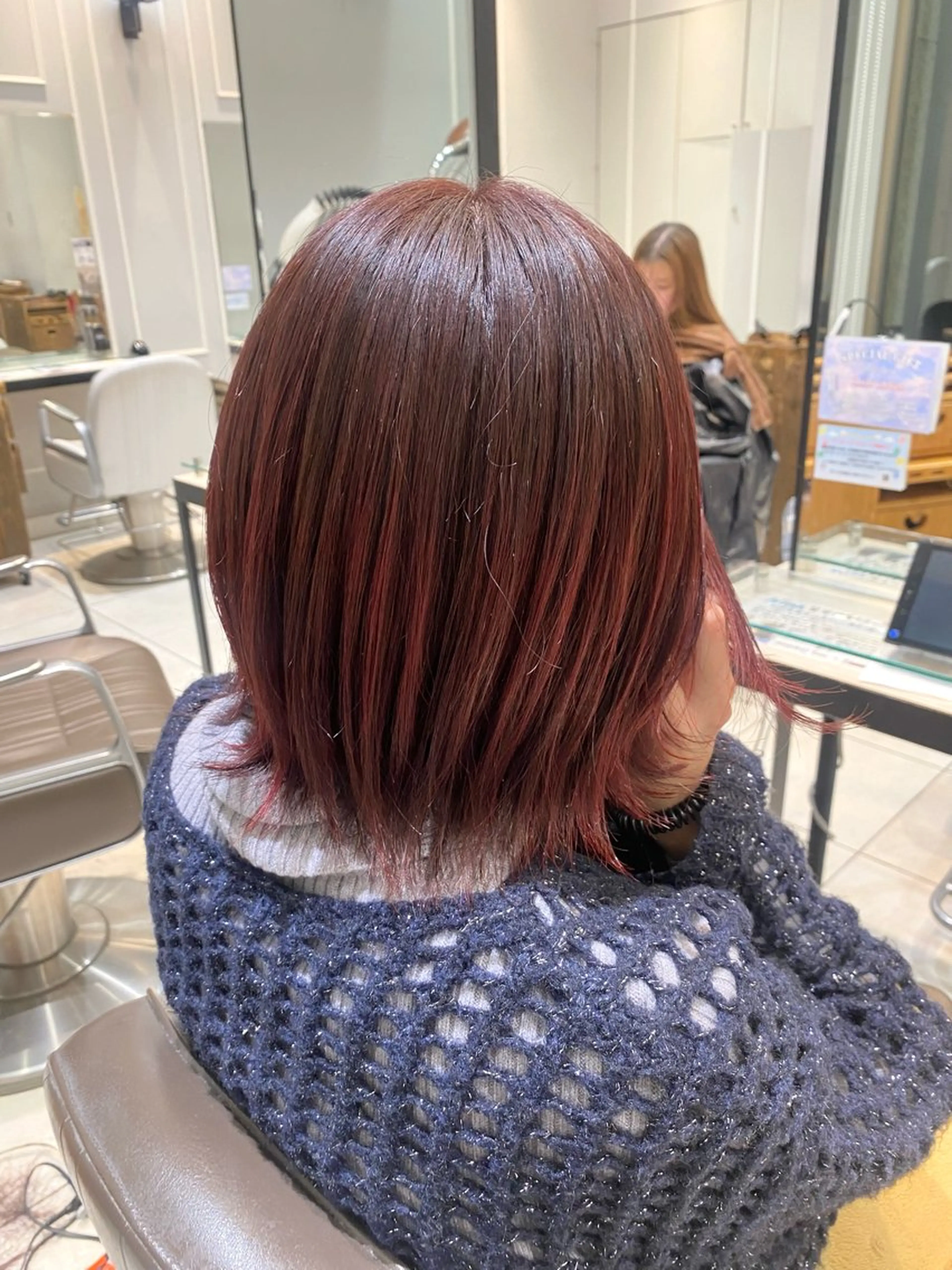 ショート カラー ボブレイヤー ブリーチ カシス ピンクカラー レッドカラー ヘアカラー トリートメント 韓国ヘア🍒渡辺 咲🍒のヘアスタイル