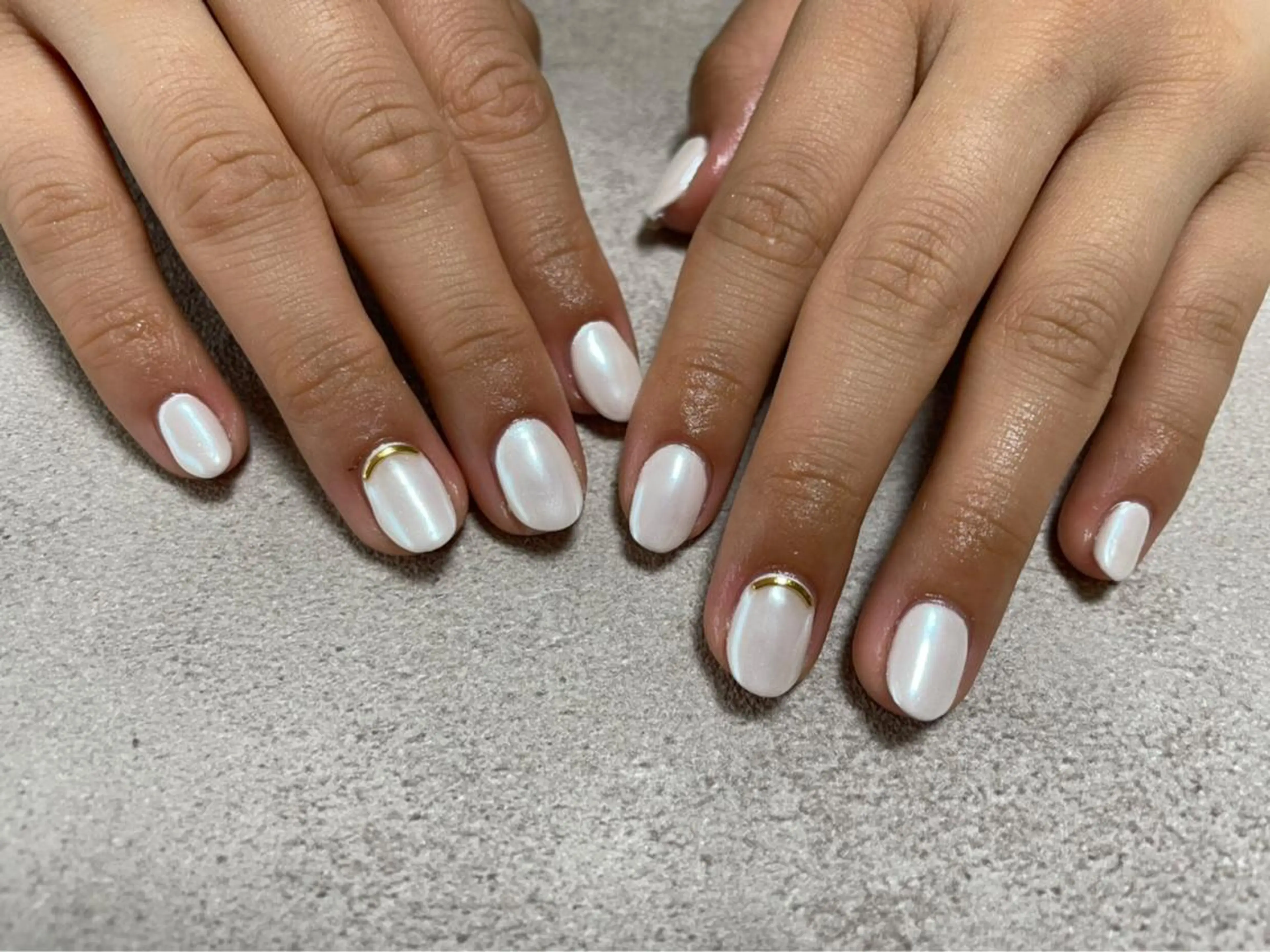 ネイル オーロラネイル ワンカラーネイル ハンドネイル mogunail &blowのネイルデザイン