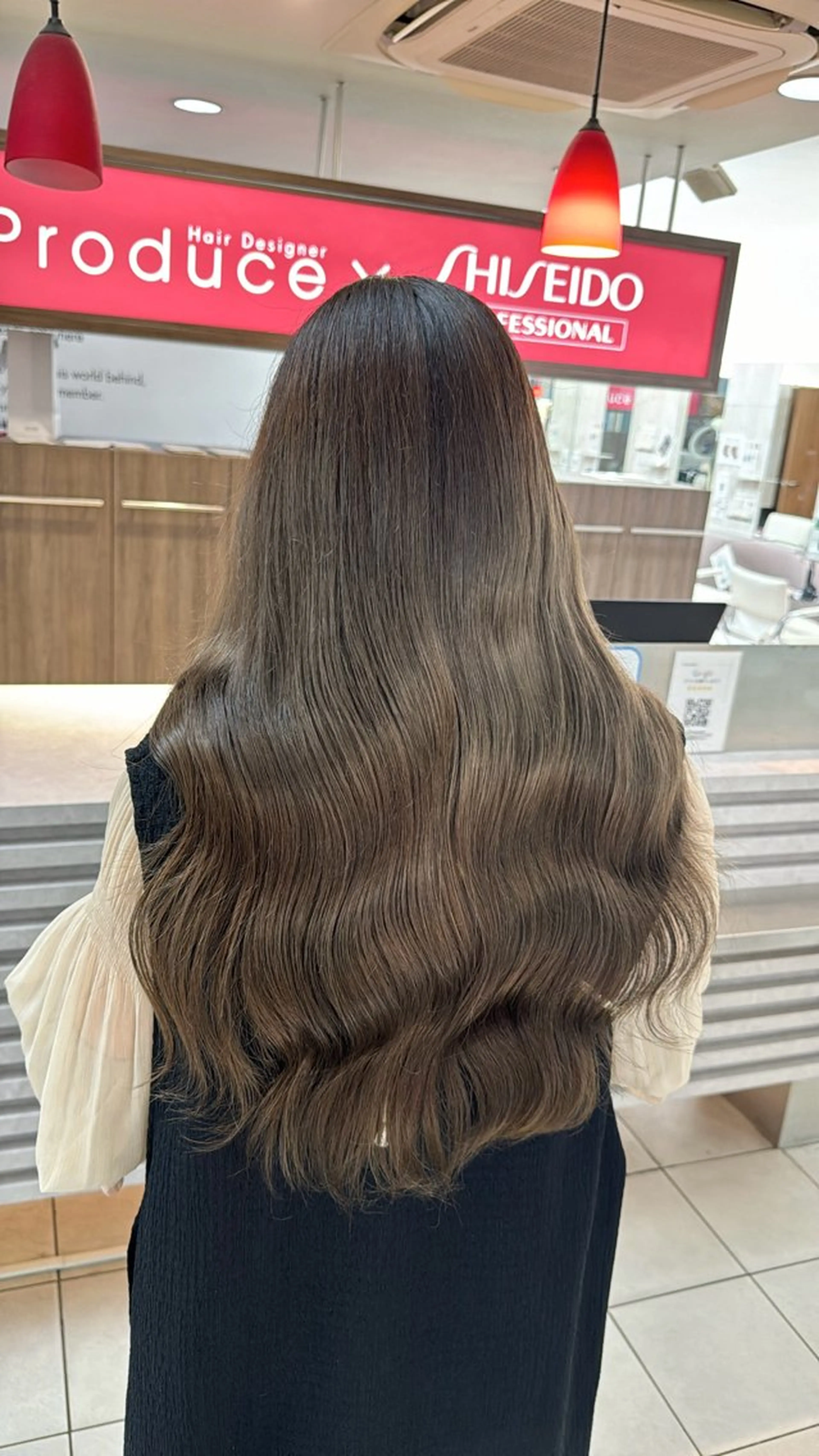 ミディアム カラー カット ヘアカラー 艶髪レイヤーの王 また復活の大澤竜馬のヘアスタイル