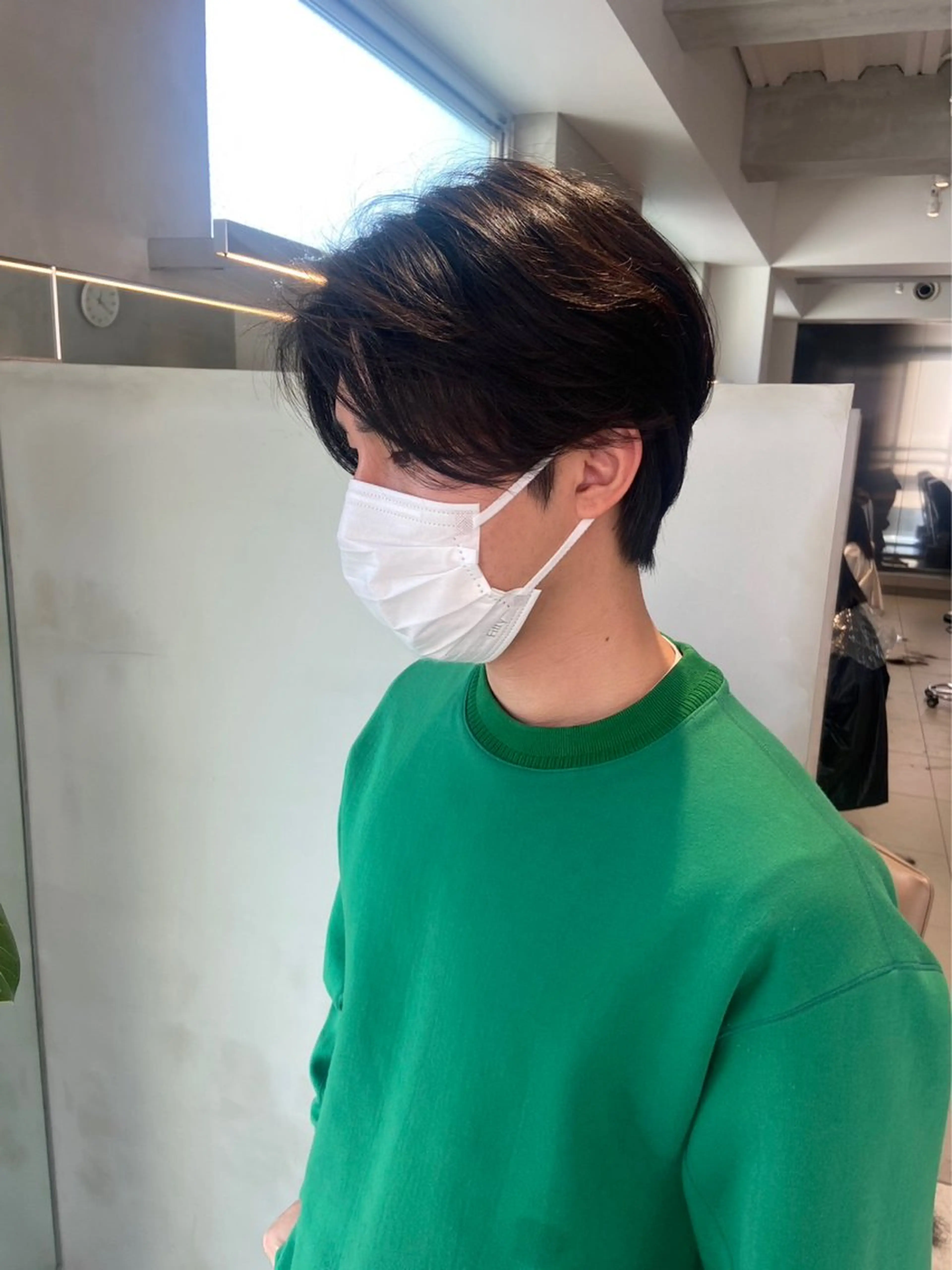 メンズ 刈り上げ 透明感モテ艶髪カラー Gallicaイリサのヘアスタイル