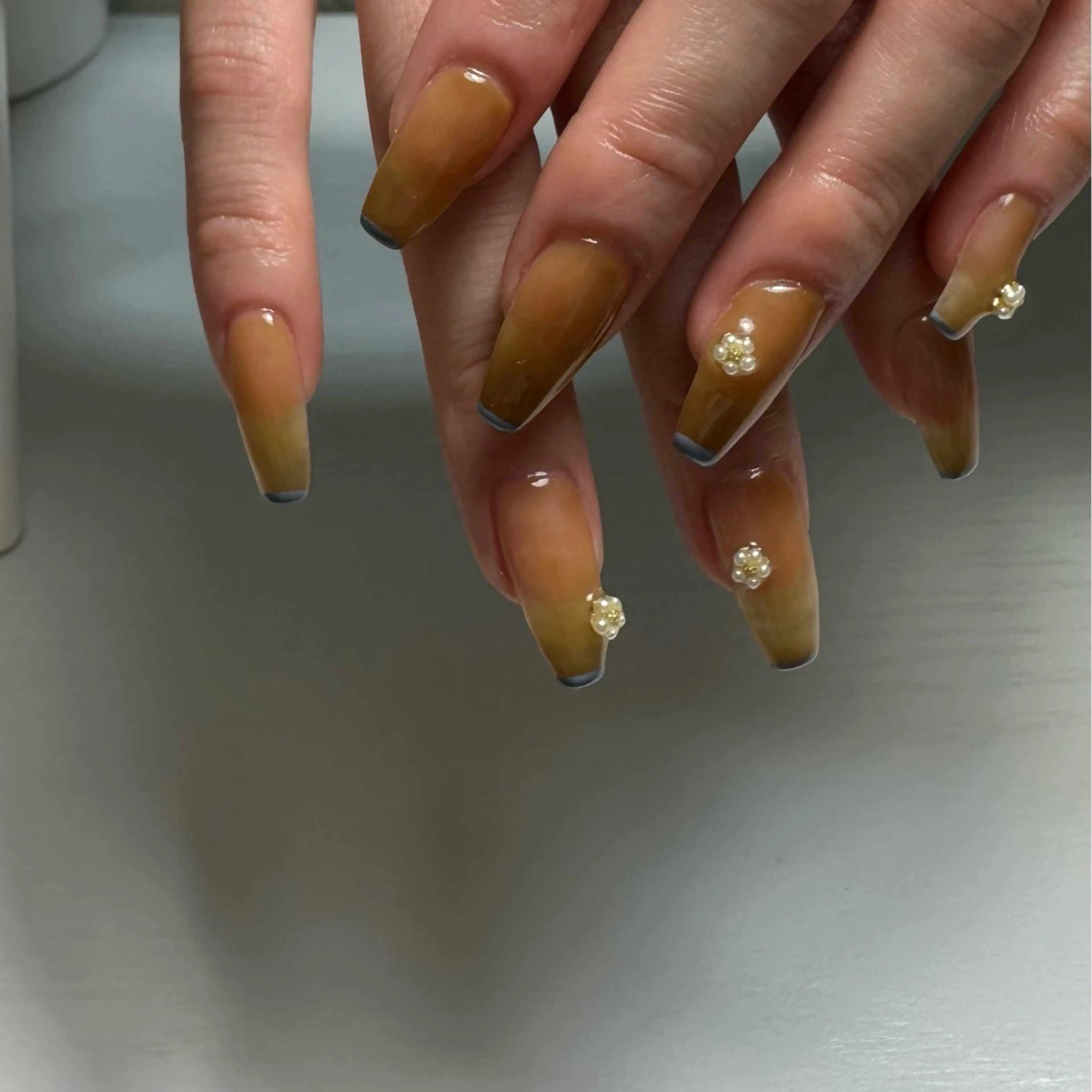 ネイル ブルー フレンチネイル moii. ⌇manamiのネイルデザイン