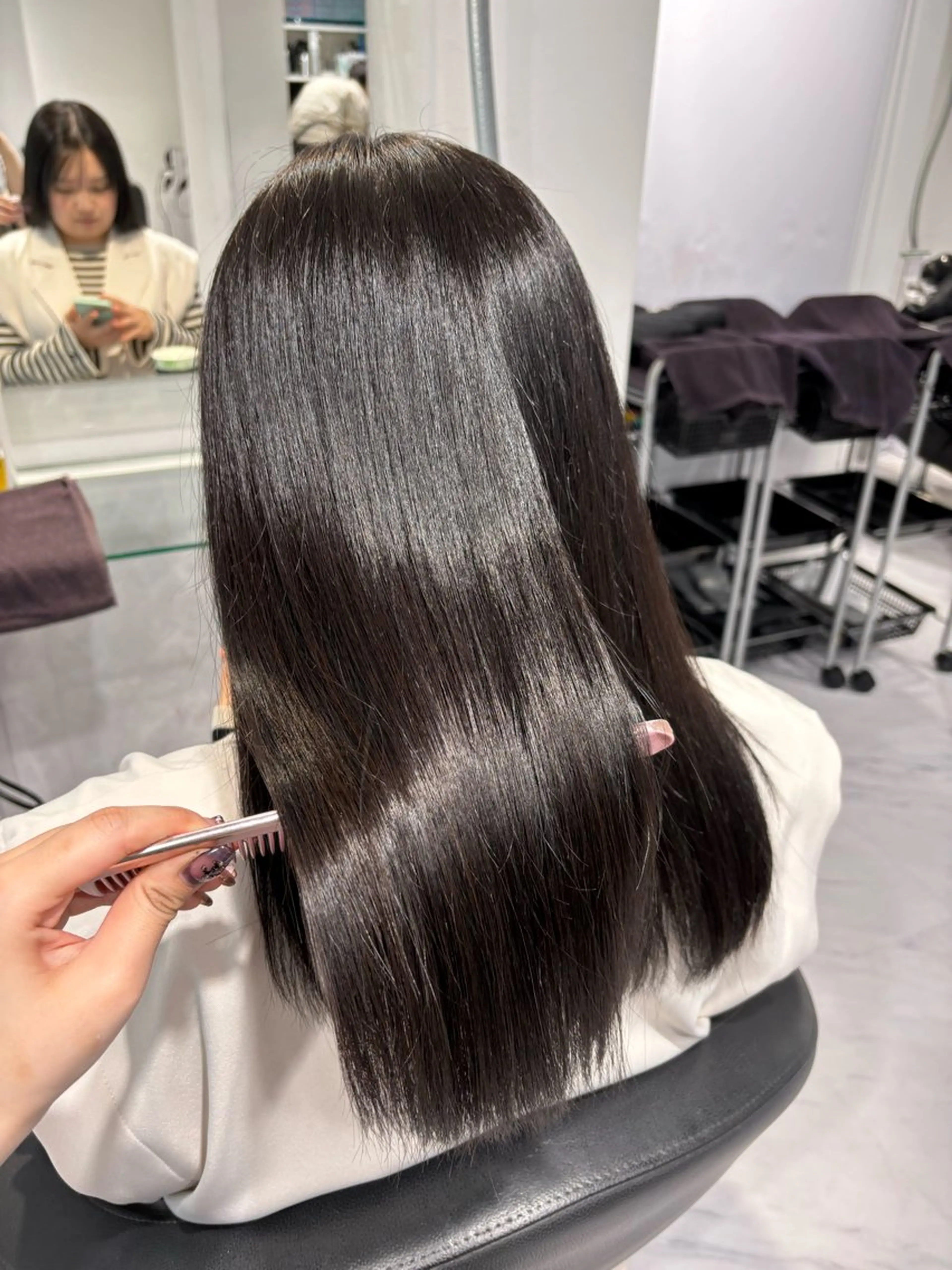 セミロング カラー 表参道♡暗髪♡ 艶カラー♡アユミのヘアスタイル