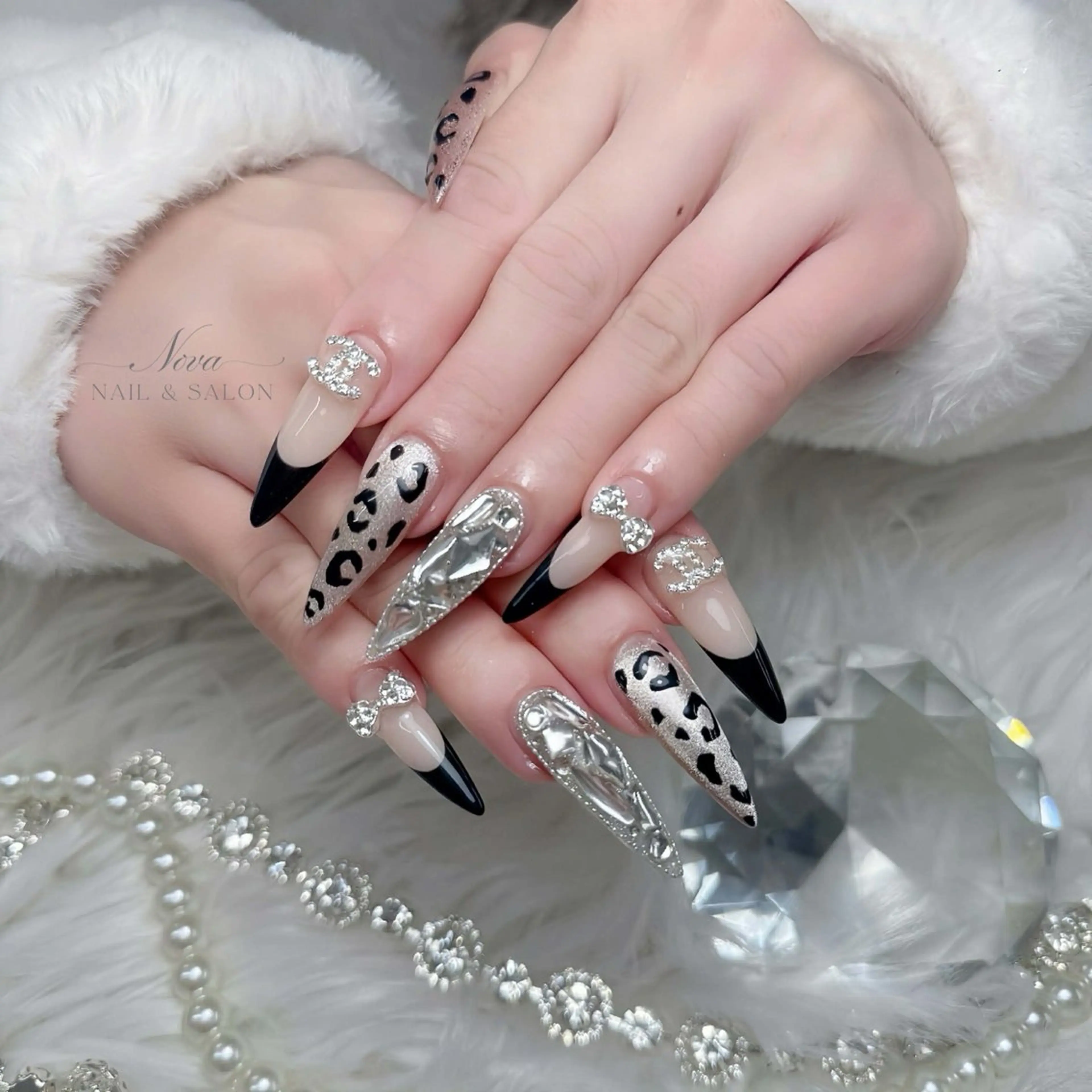 ネイル ハンドネイル ハンドケア Nova Nail Nambaのネイルデザイン