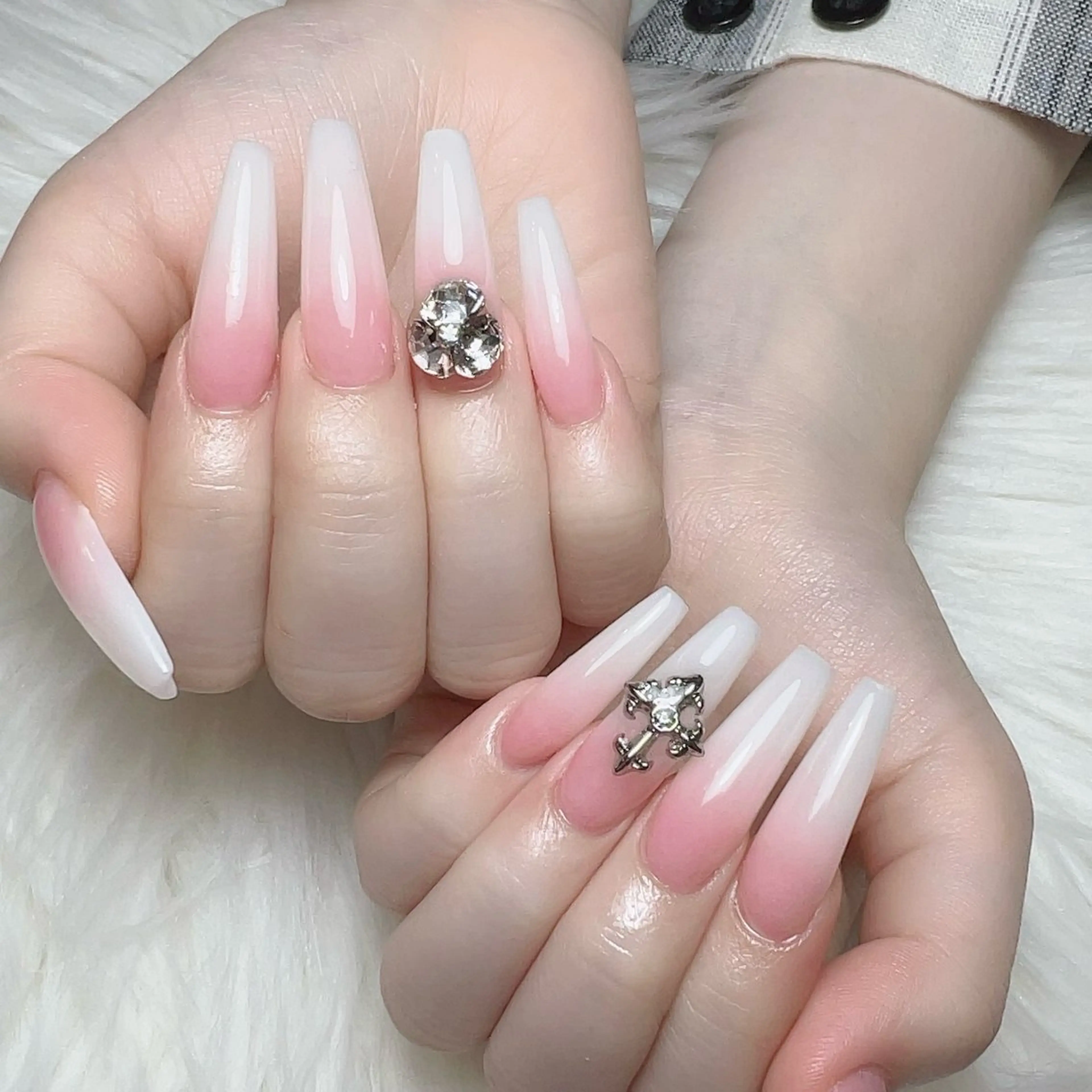 ネイル Nail salon EM（エム）諸星のネイルデザイン