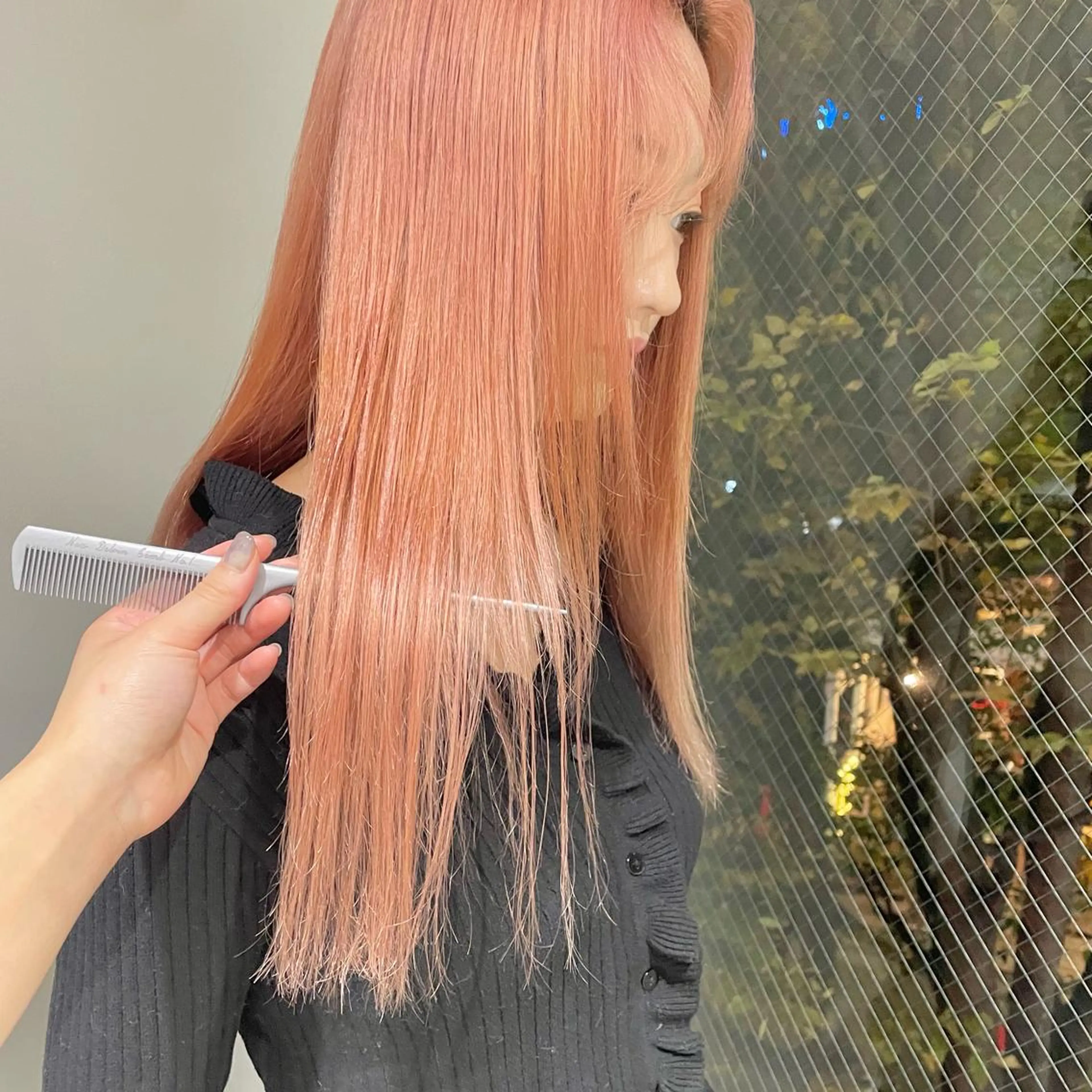 ロング カラー ブリーチ カット ヘアカラー 🍊暖色×顔周り 🍊cocoroのヘアスタイル