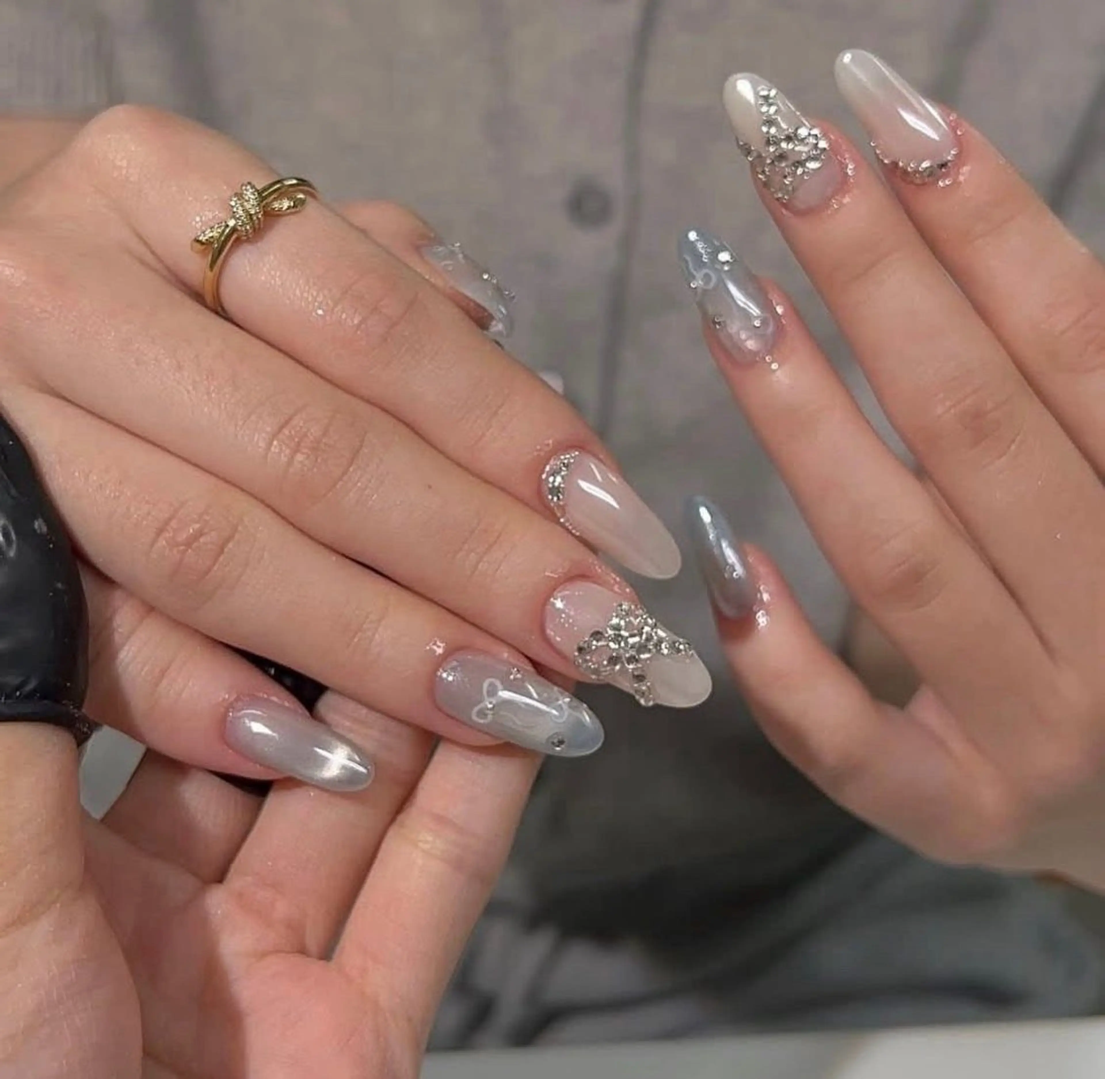 ネイル チークネイル フレンチネイル グラデーション キラキラネイル 韓国ネイル ハンドネイル Minette nailHuongのネイルデザイン