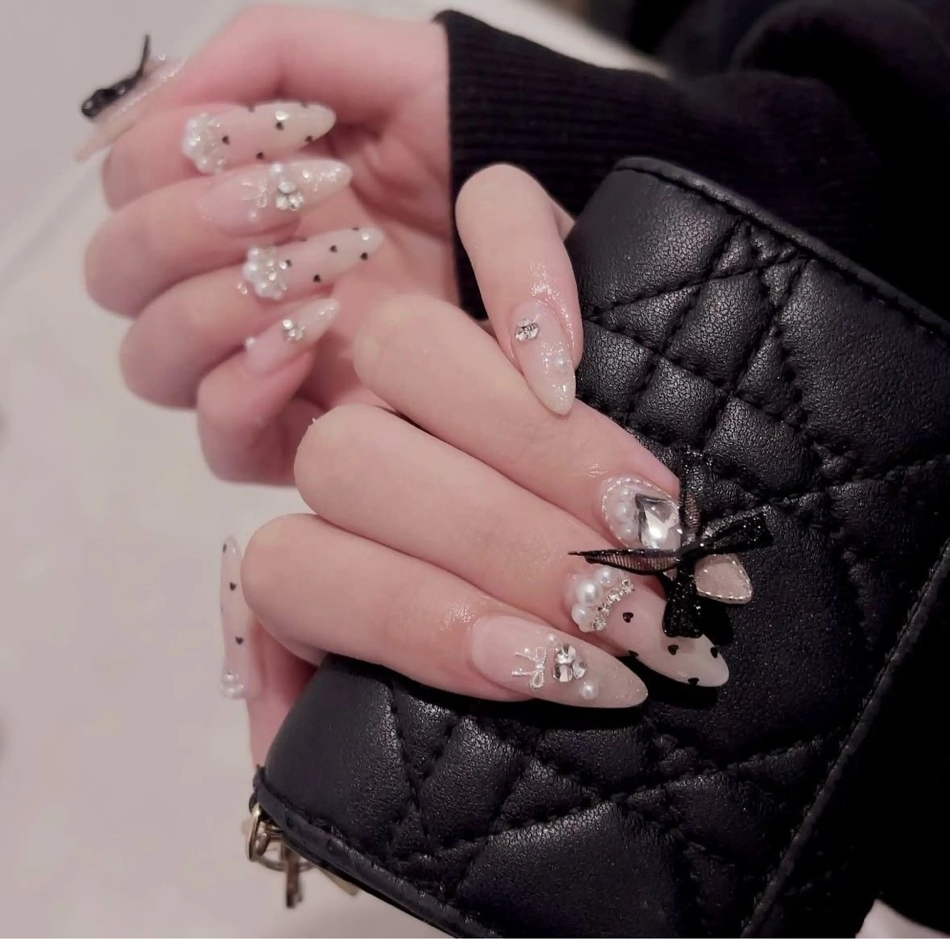 ネイル フレンチネイル グラデーション 韓国ネイル マグネットネイル ミラーネイル ハンドネイル YURI NAILのネイルデザイン