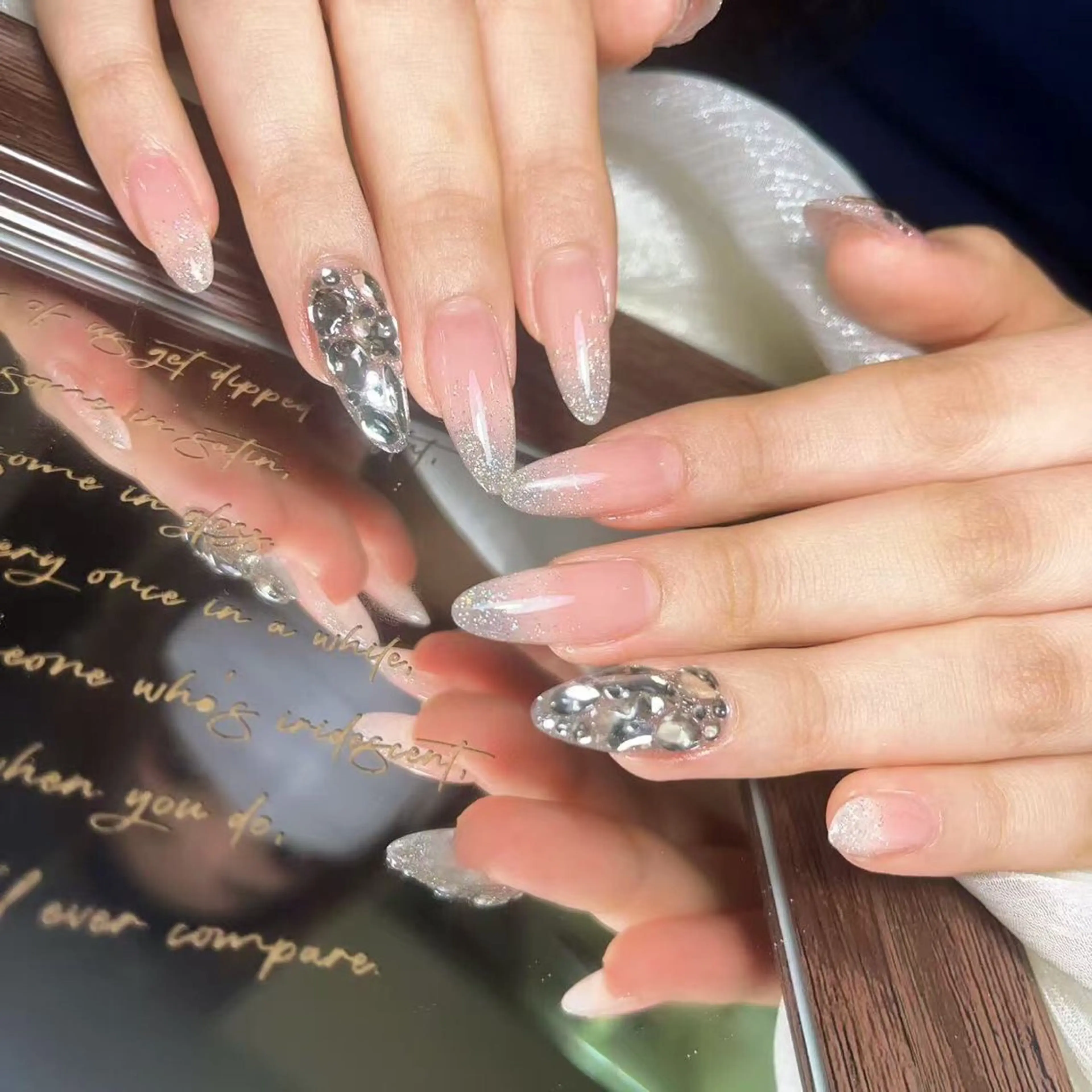 ネイル ハンドネイル ハンドケア BuBu Nail渋谷道玄坂のネイルデザイン