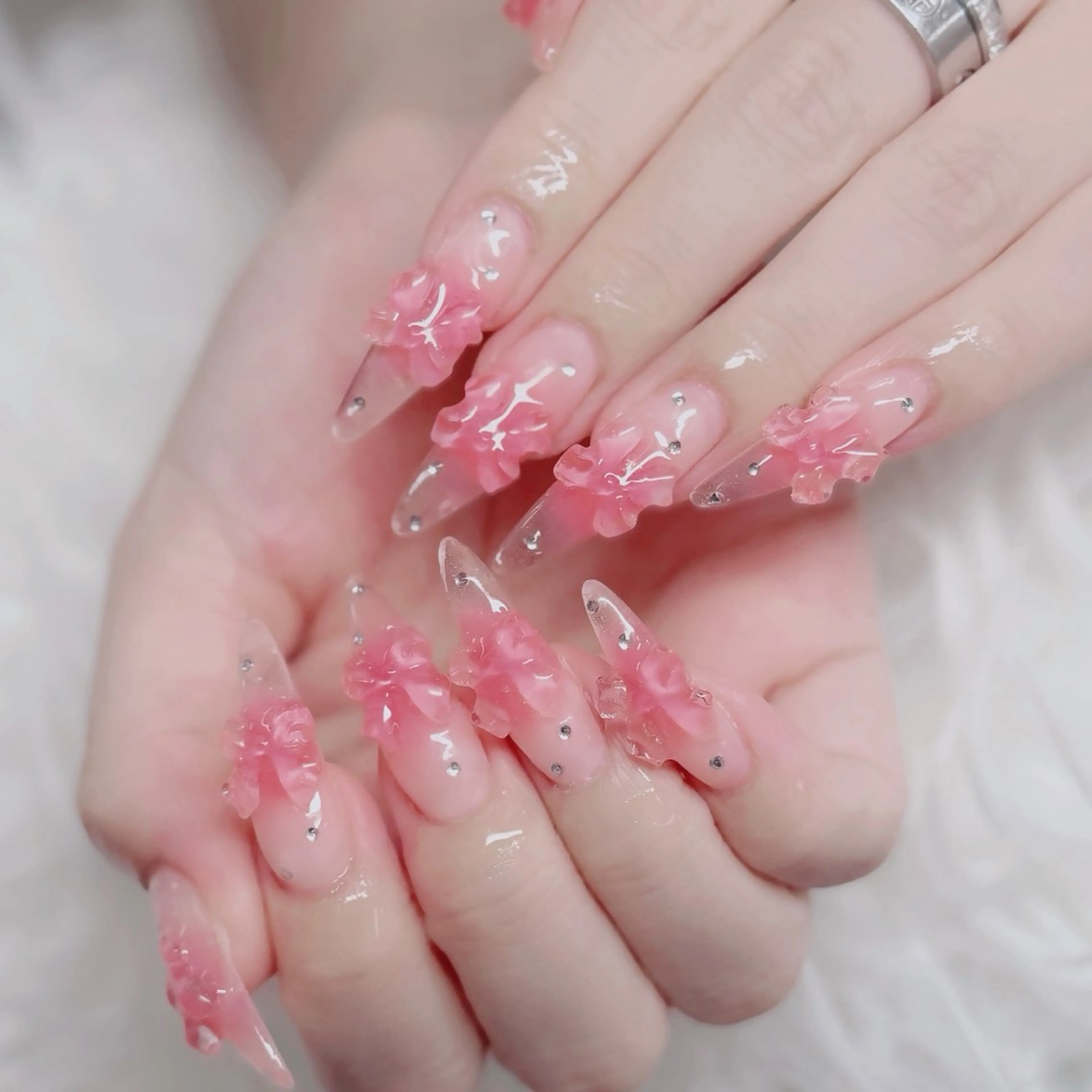 ネイル ロングネイル マグネットネイル リボン 夏ネイル スーパーロングネイル ハンドネイル Hani Nail XUKAのネイルデザイン