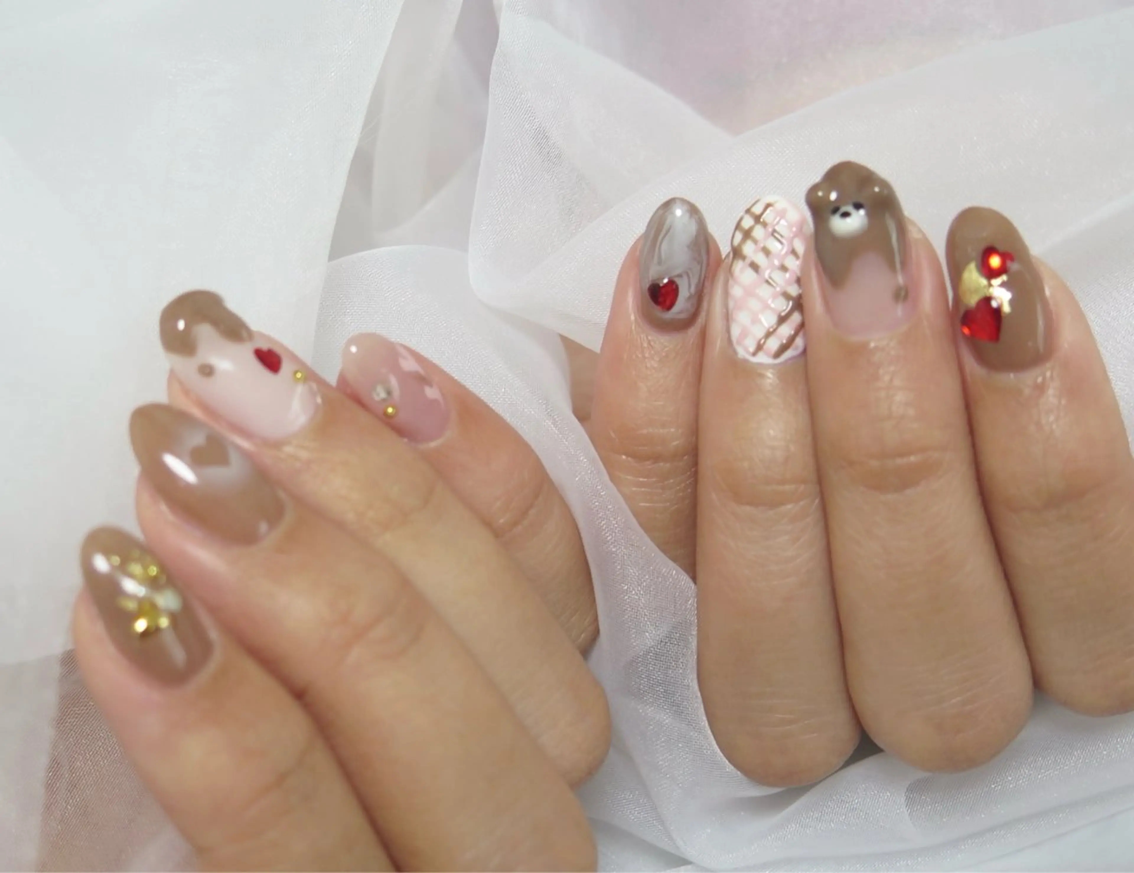 ネイル バレンタイン ハンドネイル K. NANAのネイルデザイン