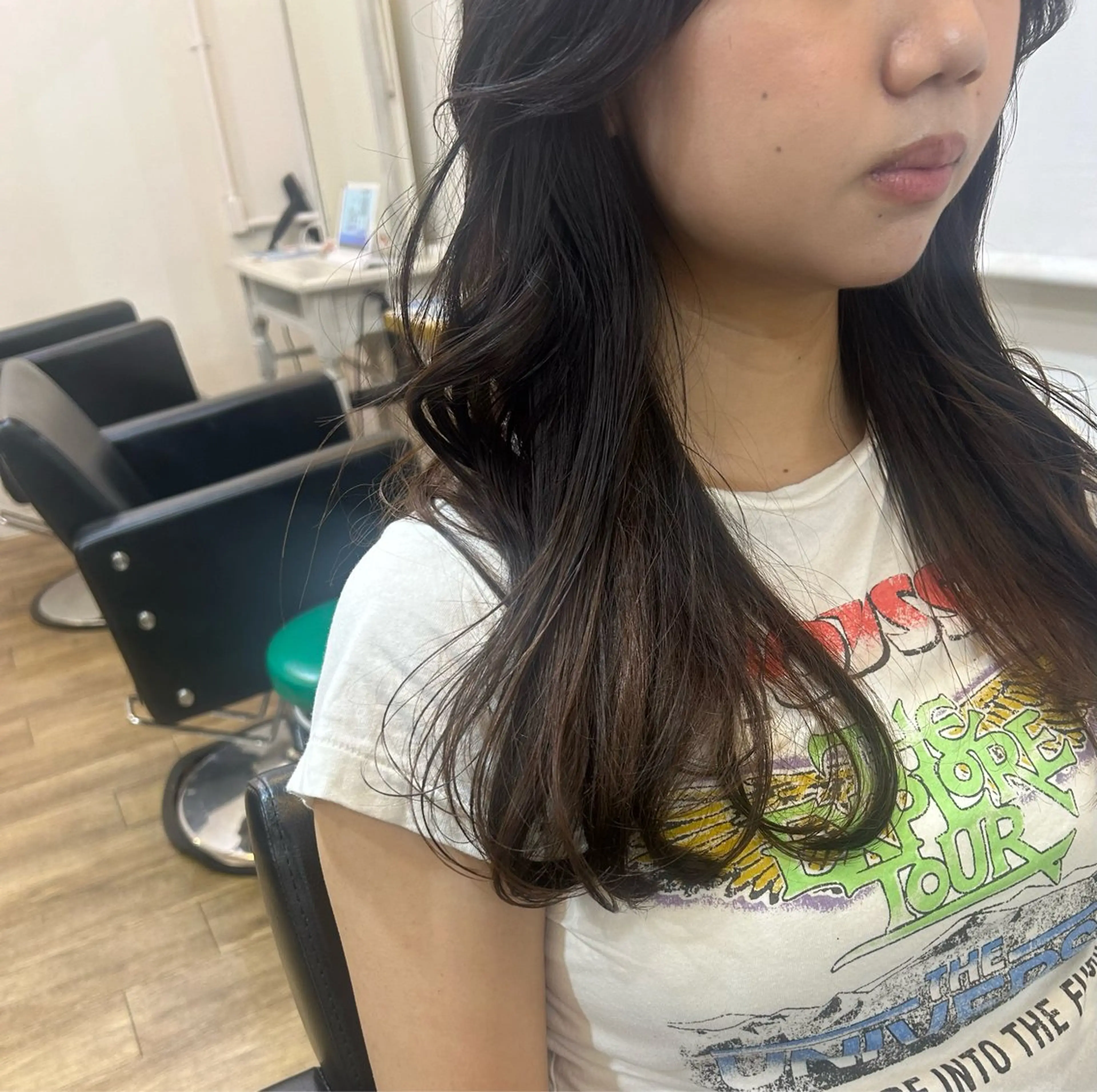 セミロング ボブ くびれヘア 顔周りカット 韓国風ヘア くびれレイヤー ヘアセット ブリーチなしベージュ /ヘアセット/ミユのヘアスタイル