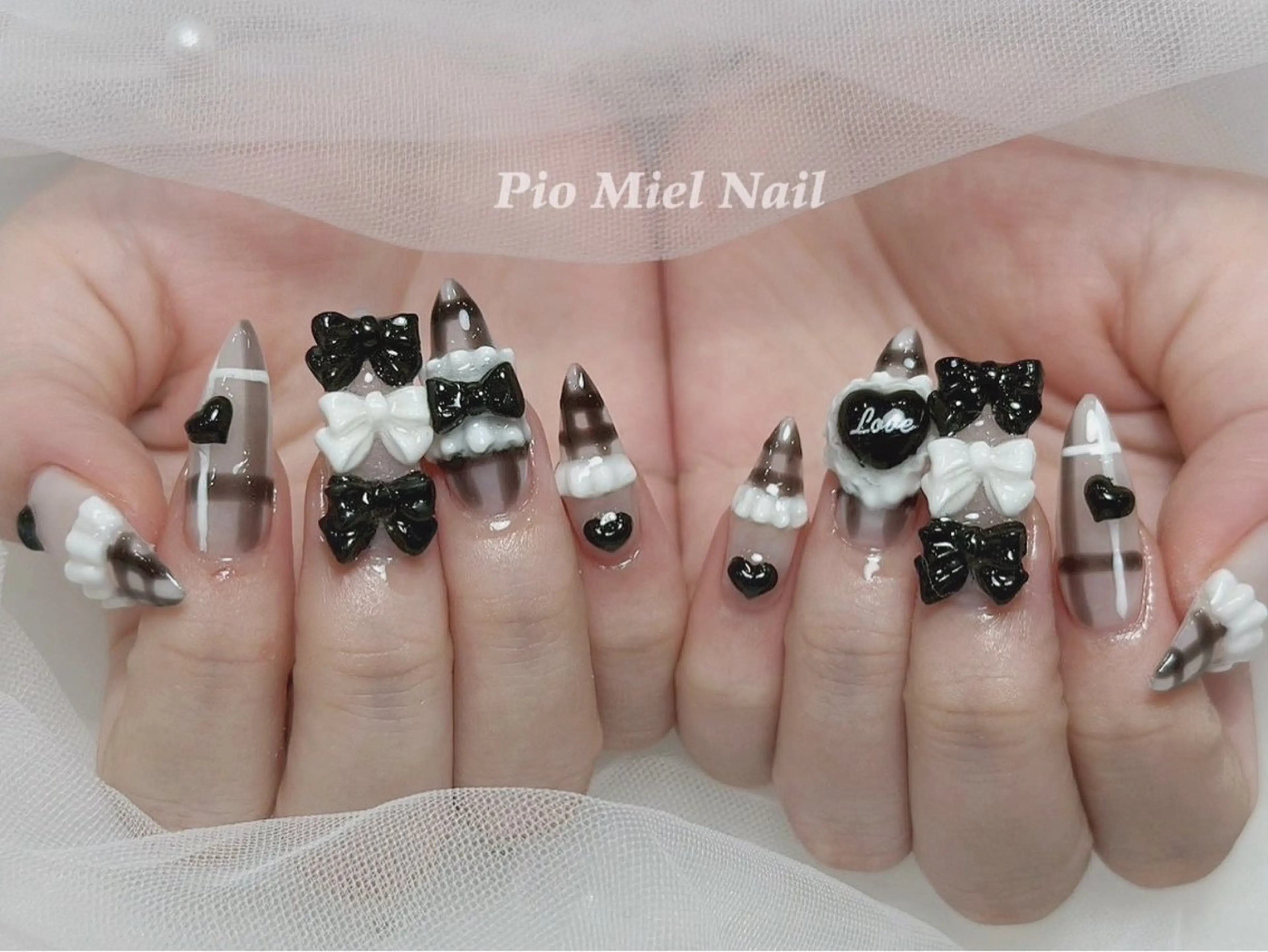 ネイル Pio Mielのネイルデザイン