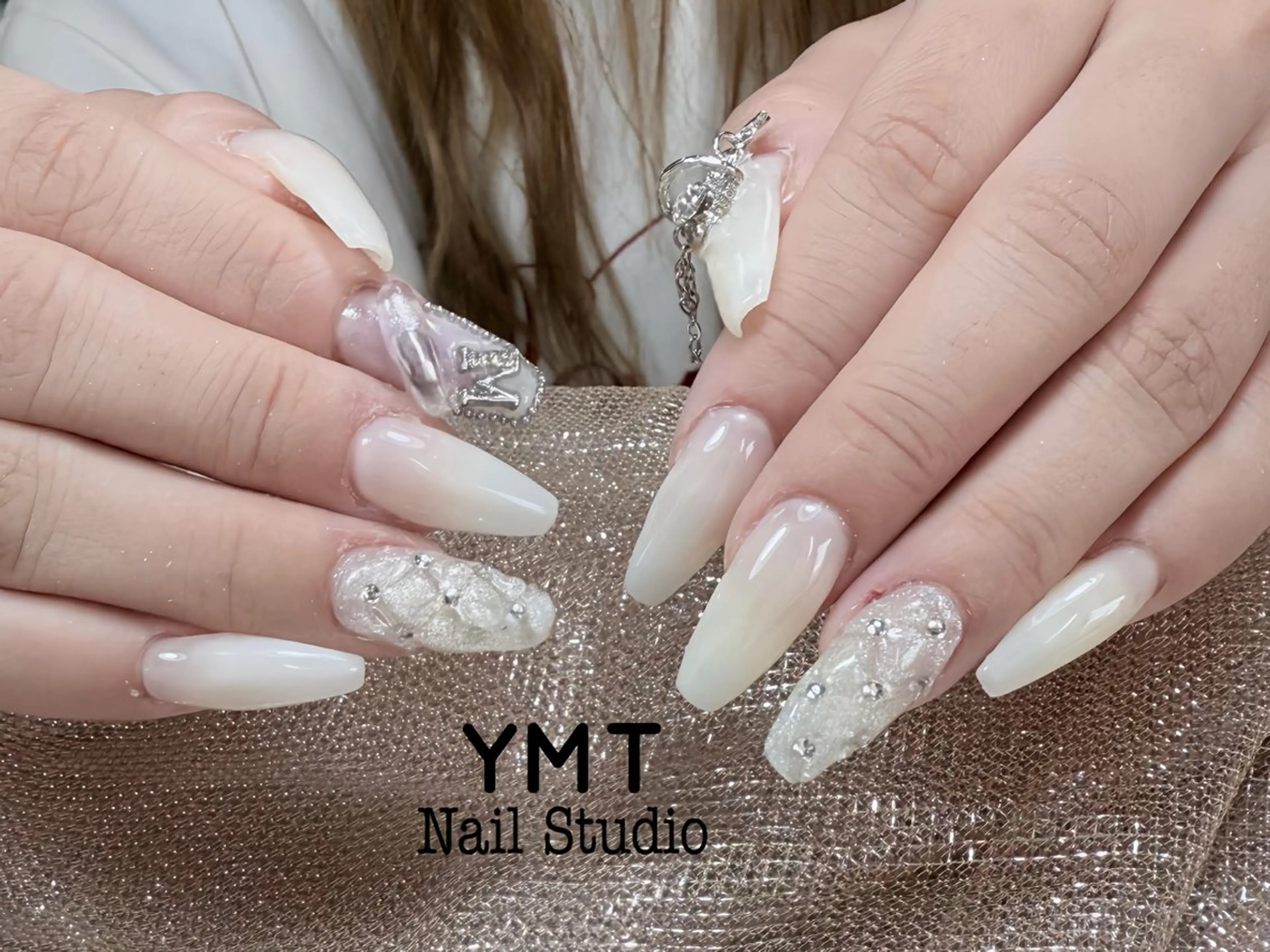 ネイル 長さ出し フットネイル ジェルネイル 韓国ネイル マグネットネイル ハンドネイル YMT NailStudioのネイルデザイン