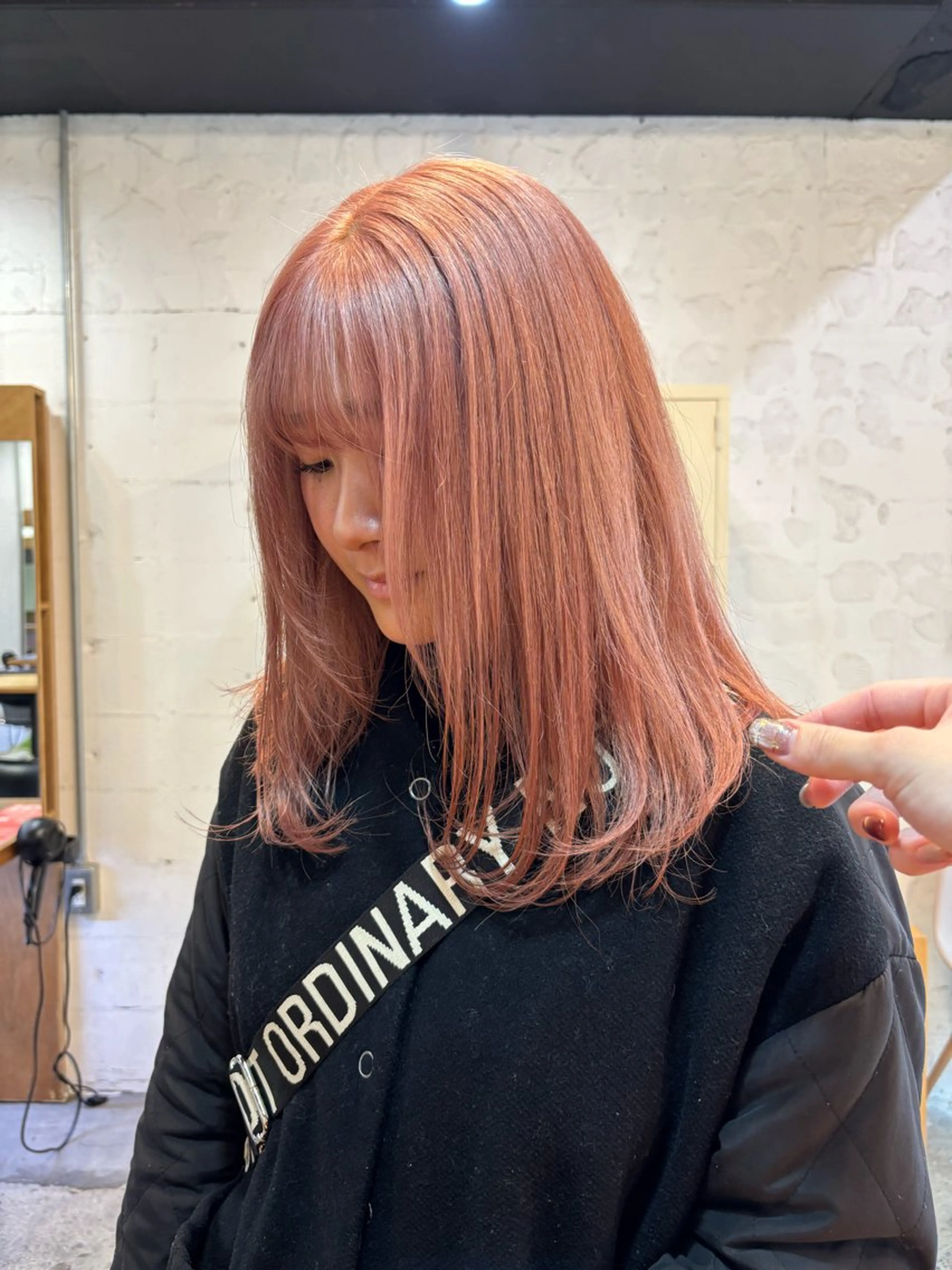 ミディアム カラー ヘアカラー トリートメント ヘッドスパ ヘアセット レイヤーボブ🎵 ブリーチ/りりのヘアスタイル