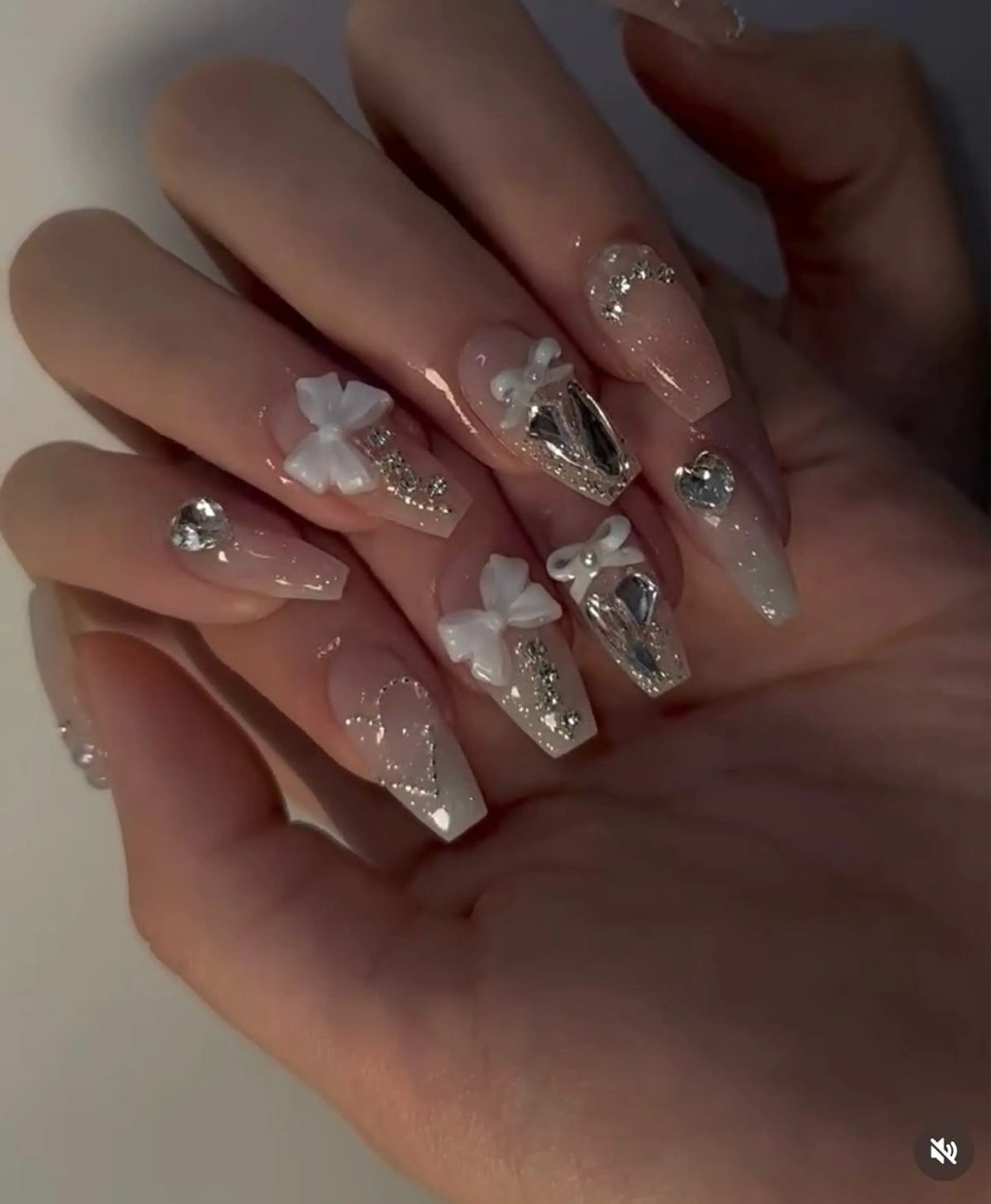 ネイル 韓国ネイル ニュアンスネイル シンプルネイル 春ネイル バレンタイン Nihonthy Nail 新宿のネイルデザイン