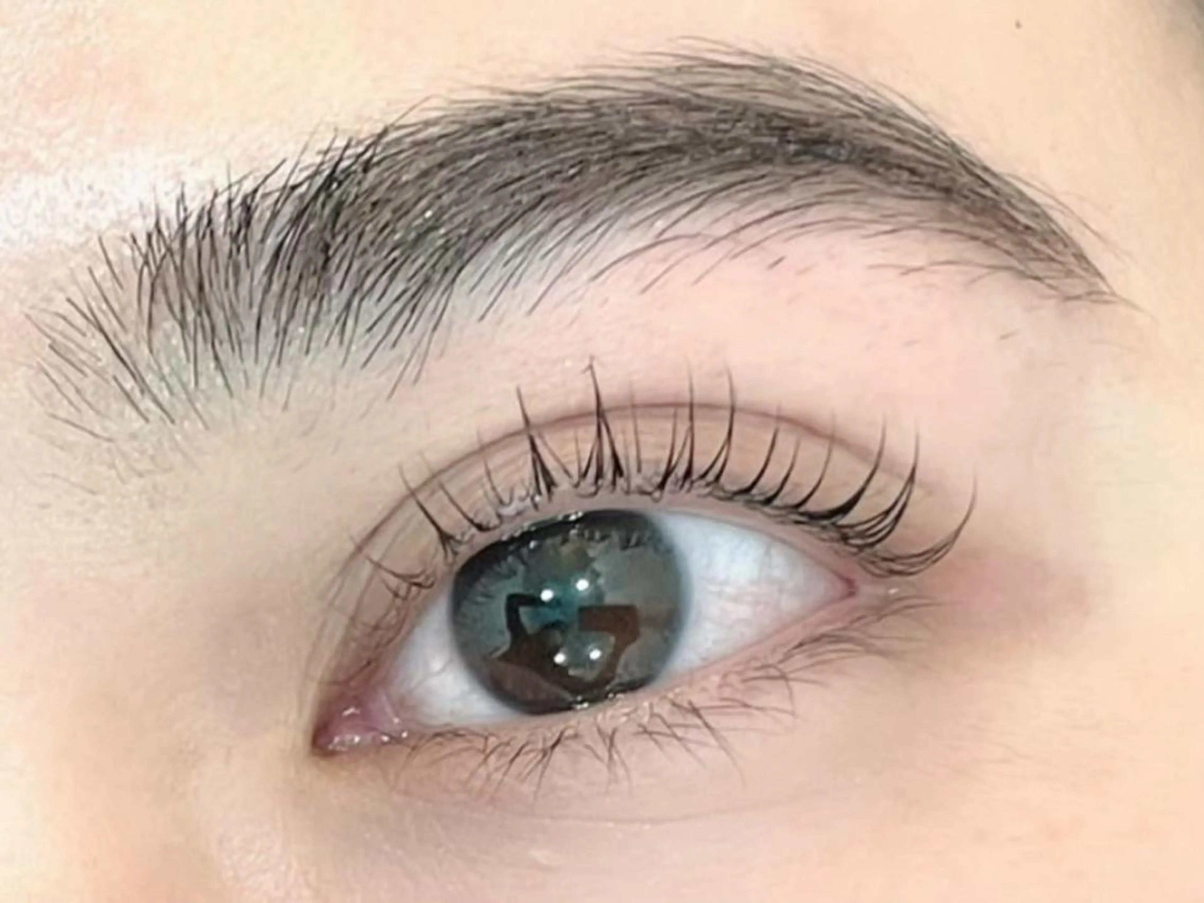 アイブロウ 谷 彩花の眉毛・アイブロウイメージ