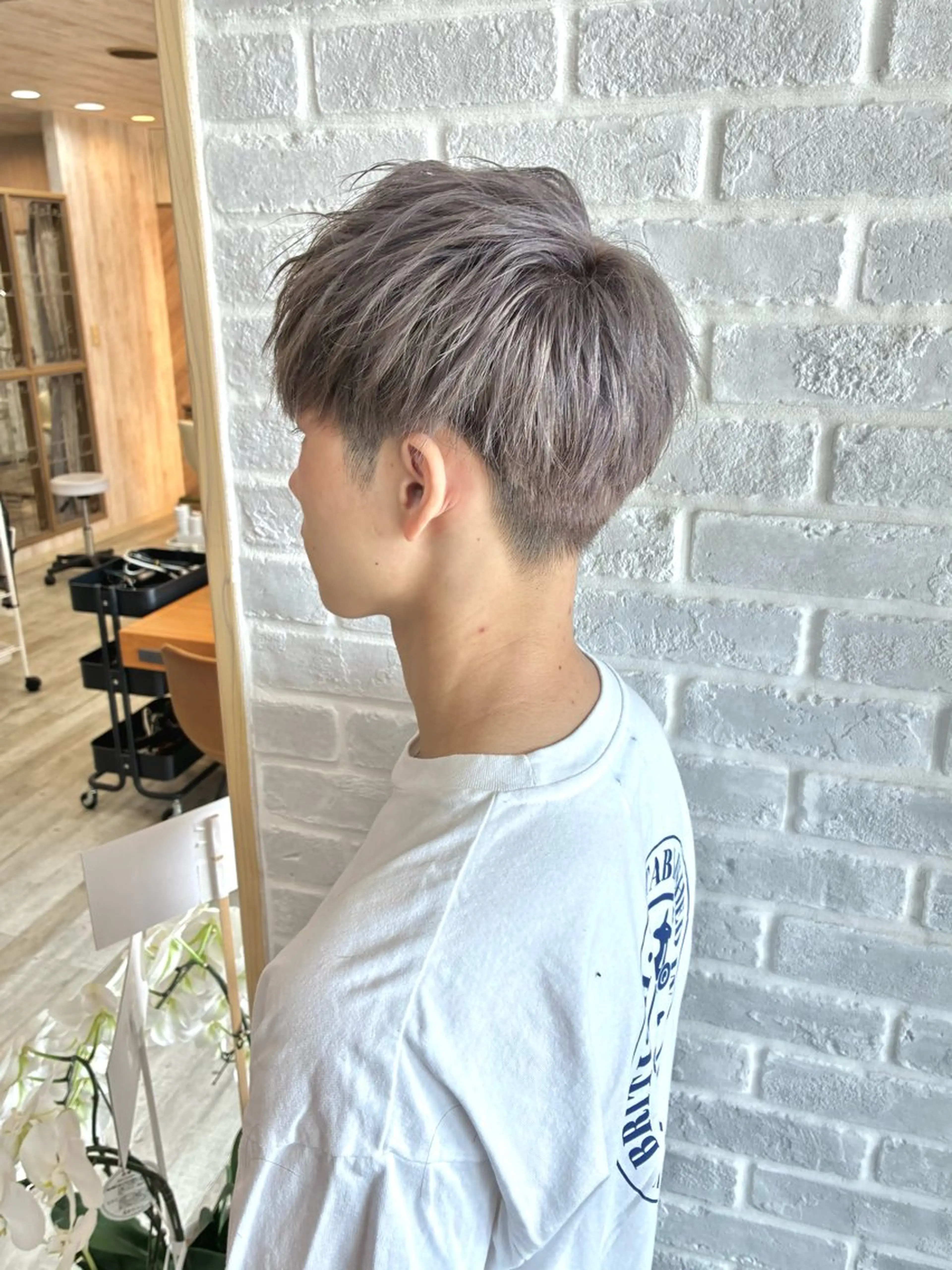 カラー メンズ アッシュ アッシュグレー 齋藤 真之介のヘアスタイル
