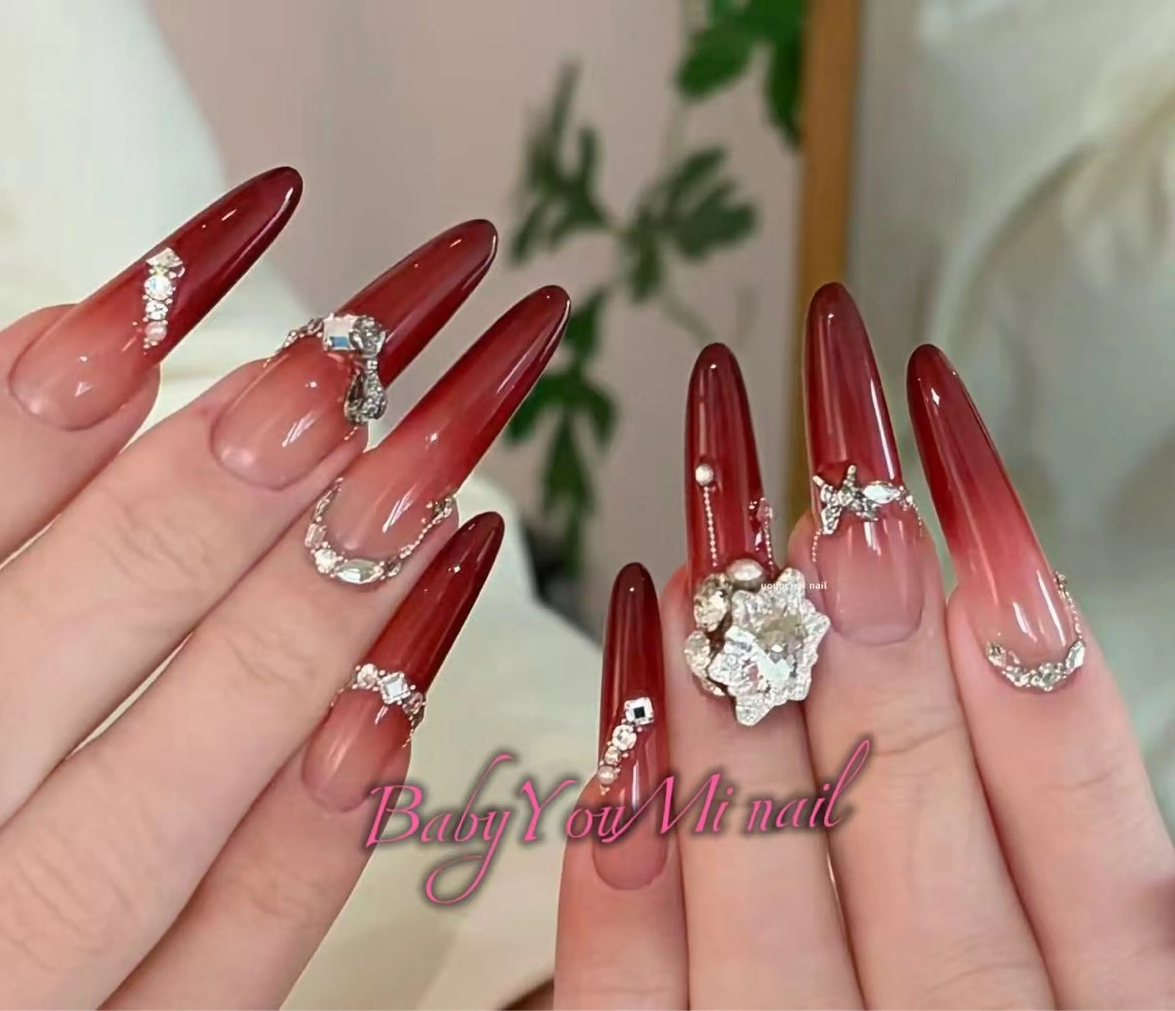 ネイル オーロラネイル 成人式 フットネイル フレンチネイル ジェルネイル ハンドネイル BabyYouMi nailのネイルデザイン