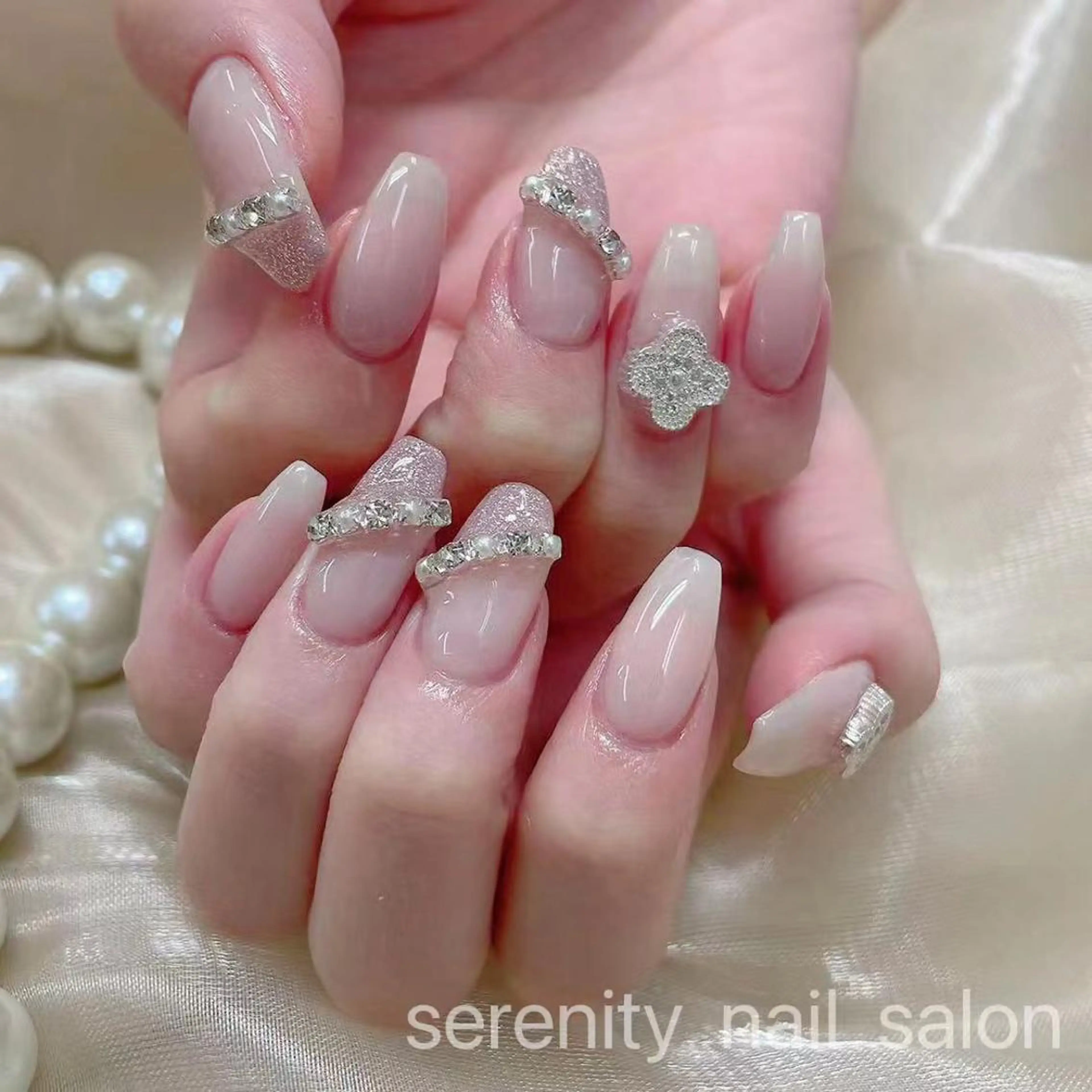 ネイル ハンドネイル ハンドケア ✨Serenity Nail salonのネイルデザイン