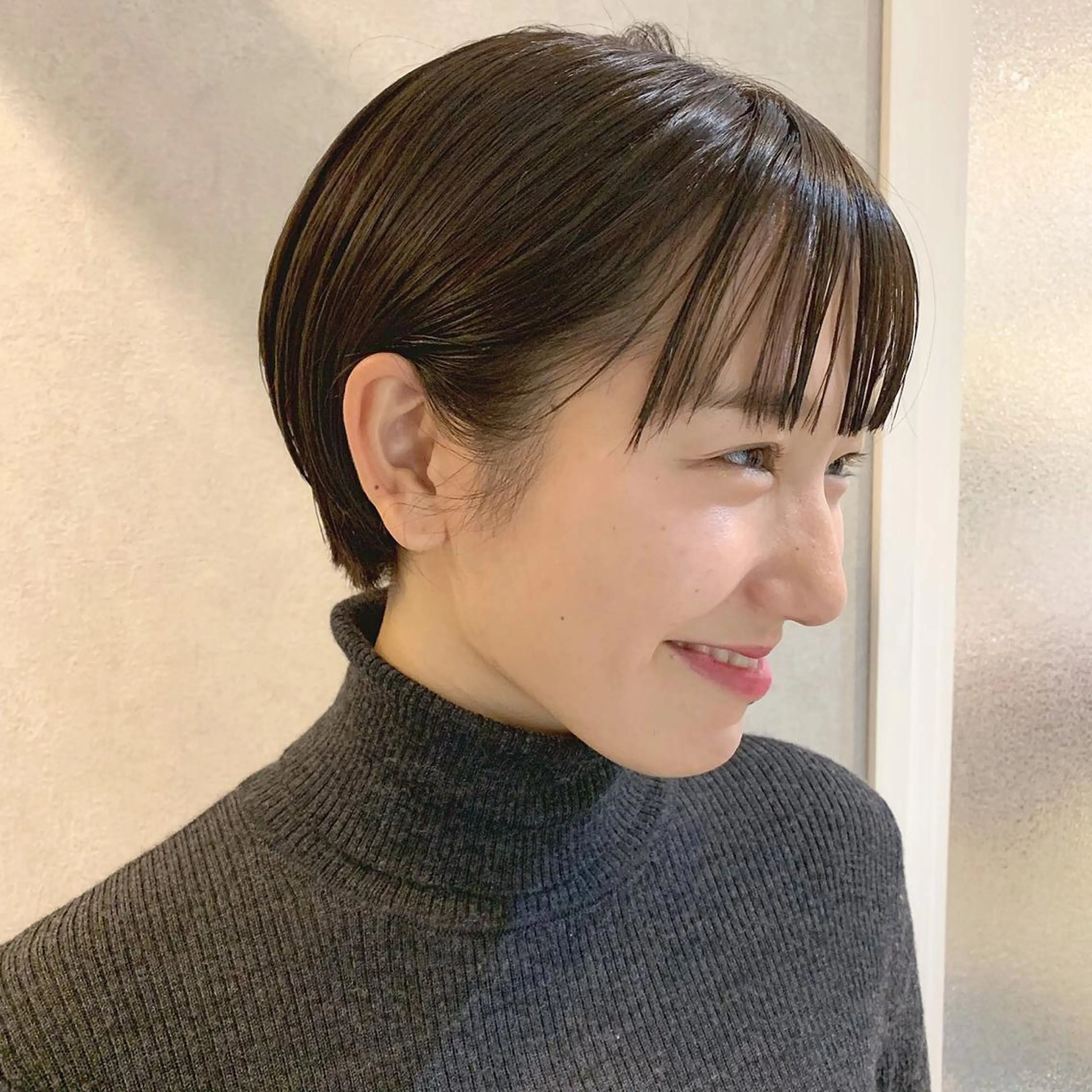 ショート カラー ヨシムラ リオのヘアスタイル