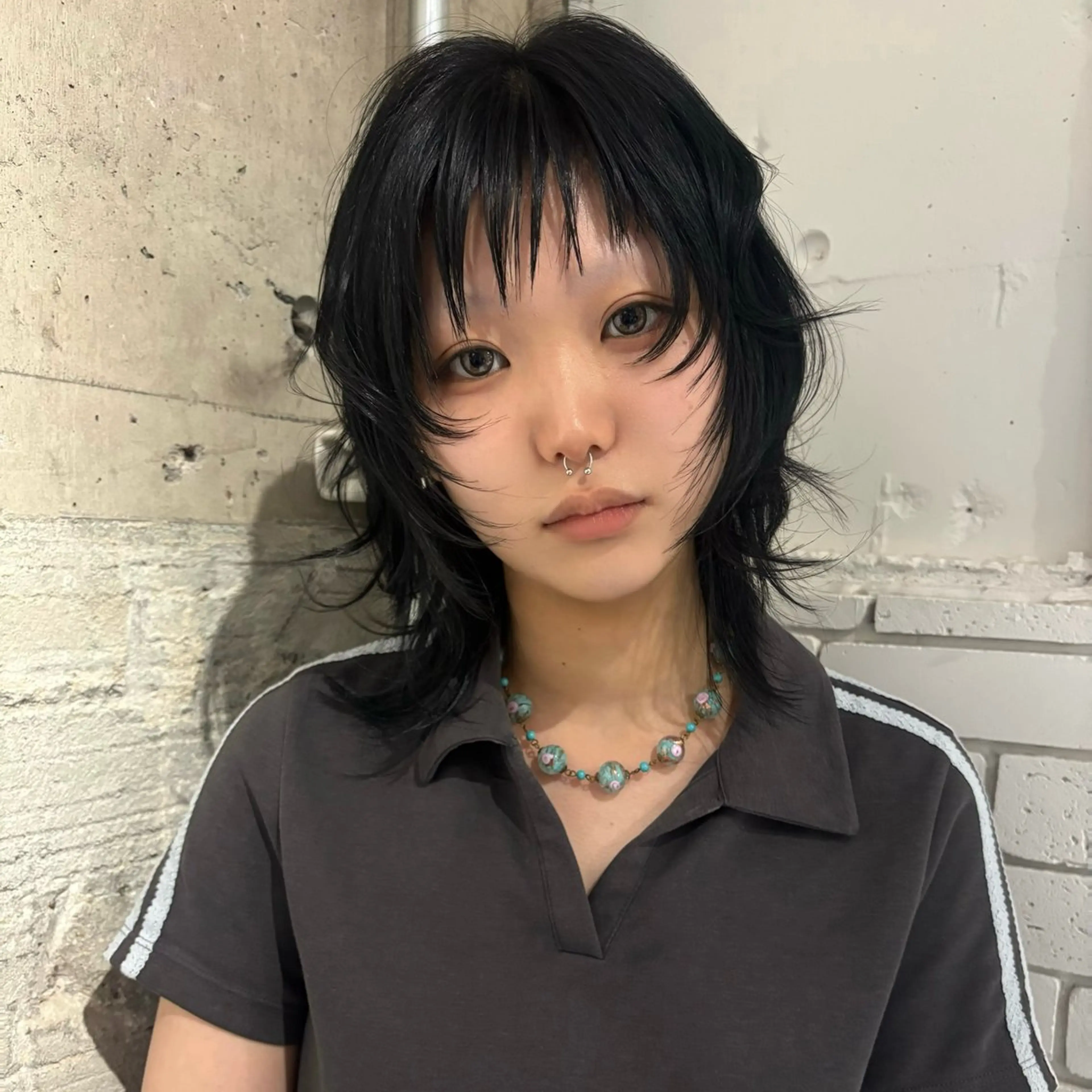 ミディアム カラー レイヤーカット シャギー ヘアカラー Yui⭐️ 透け感カラーのヘアスタイル