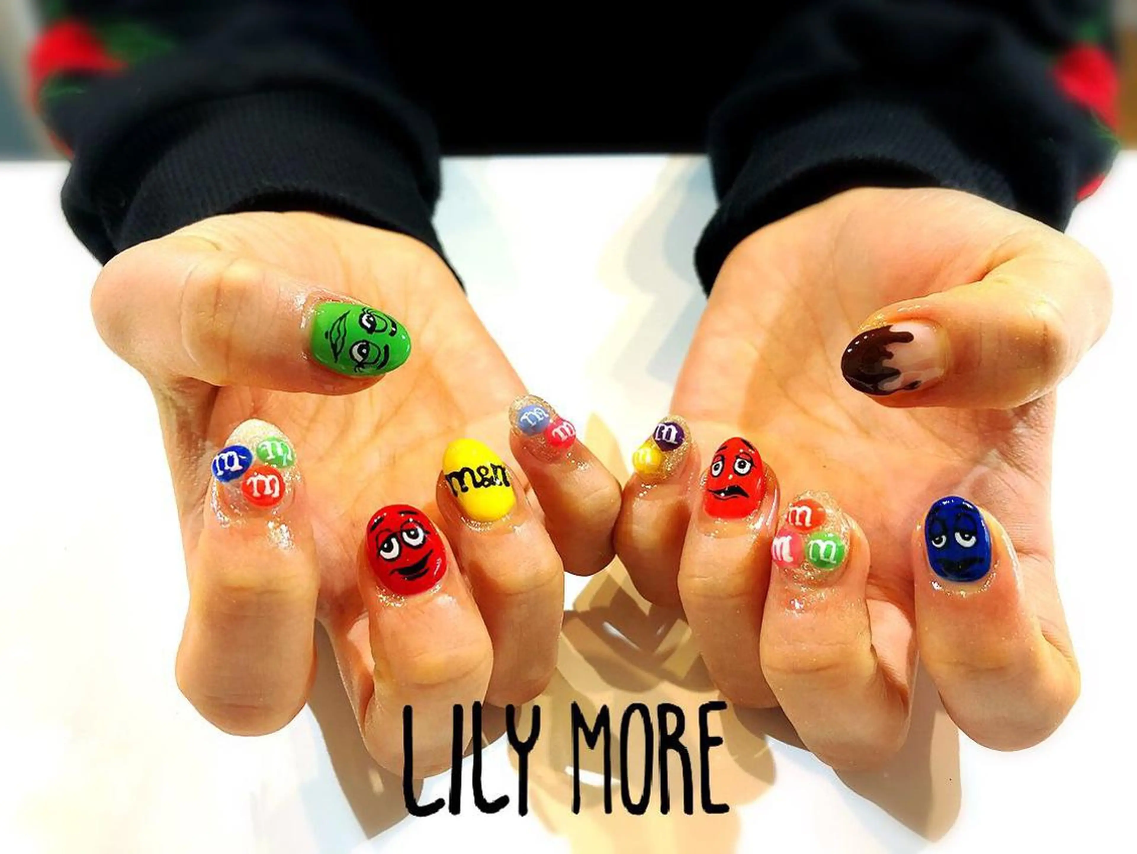 ネイル バレンタイン Lily closetのネイルデザイン