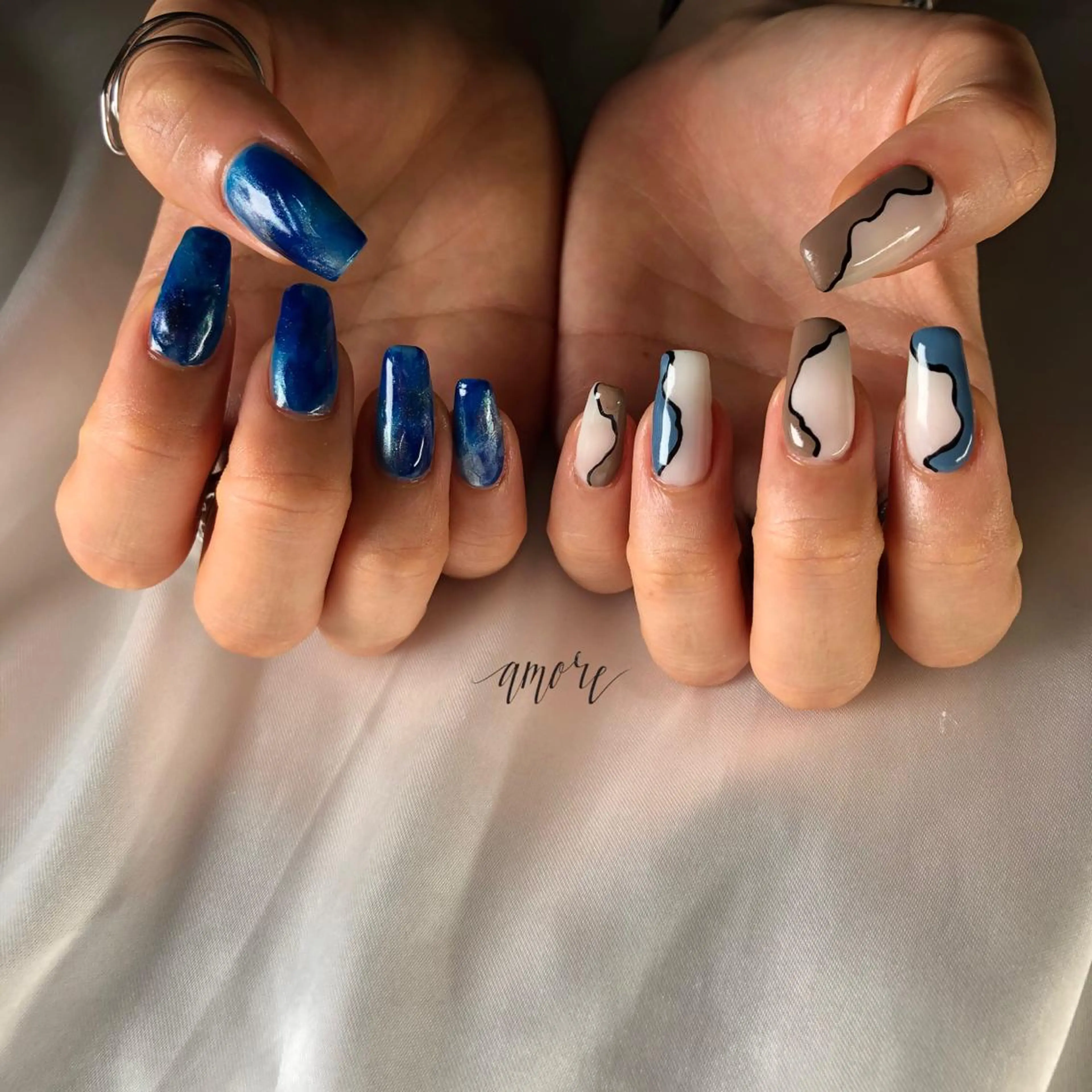 ネイル ジェルネイル 氷ネイル・うるうるネイル マグネットネイル ミラーネイル ニュアンスネイル You kyehwaのネイルデザイン