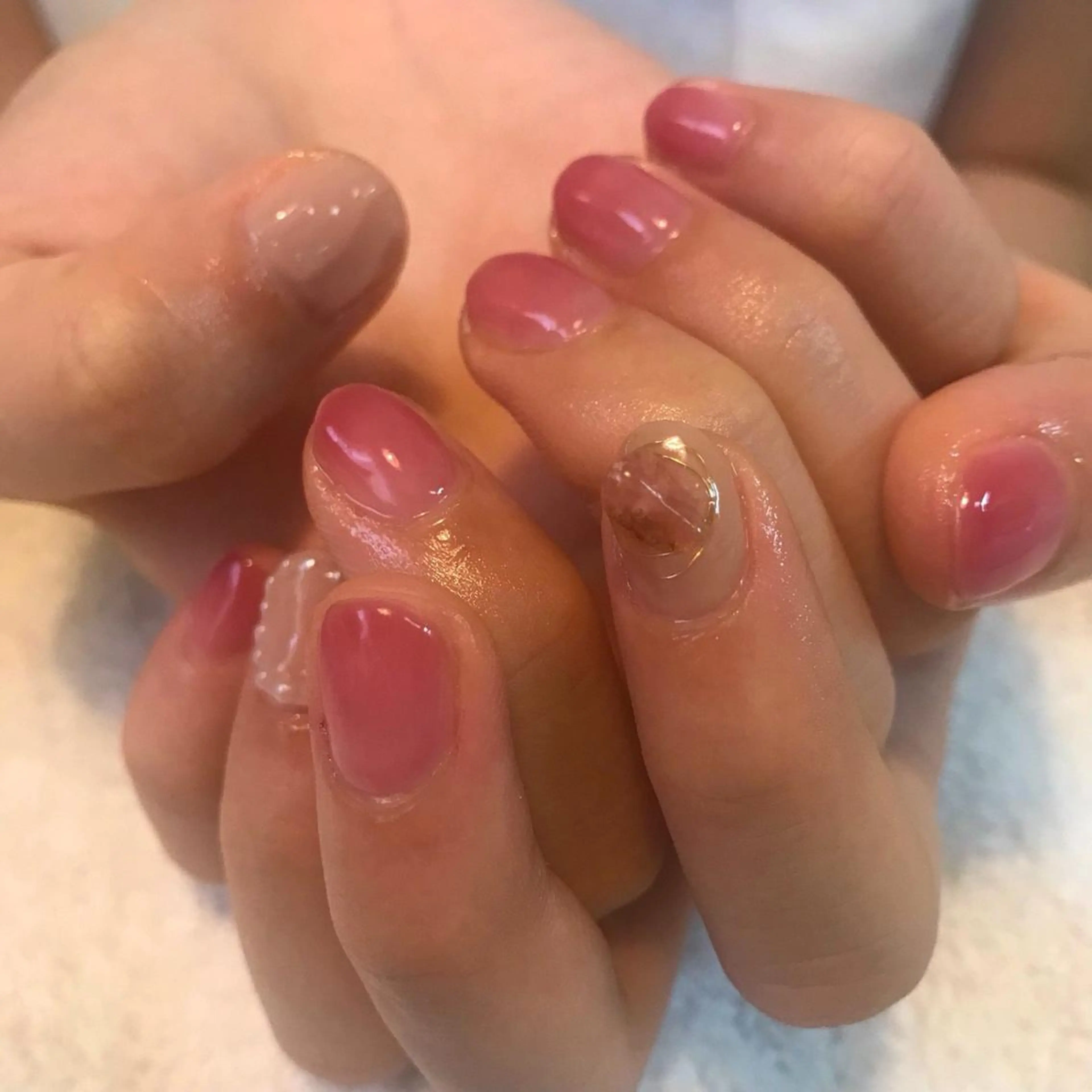 ネイル グラデーション ニュアンスネイル ハンドネイル GéRanium Harukaのネイルデザイン