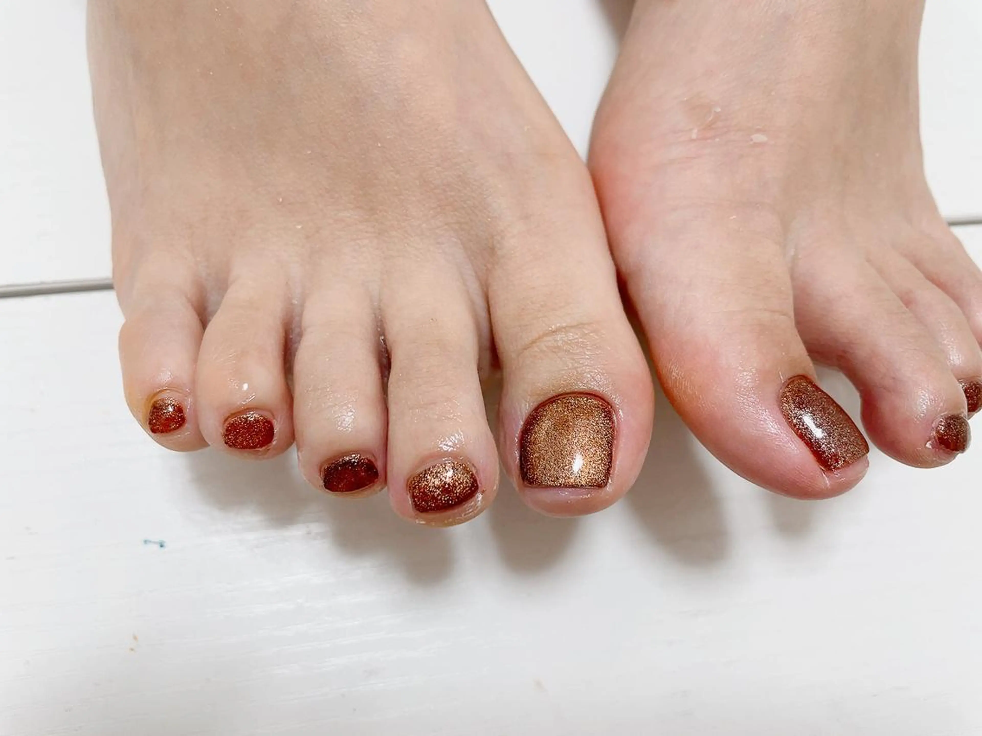 ネイル オーロラネイル フラワーネイル フットネイル フレンチネイル ジェルネイル ハンドネイル mogunail &blowのネイルデザイン