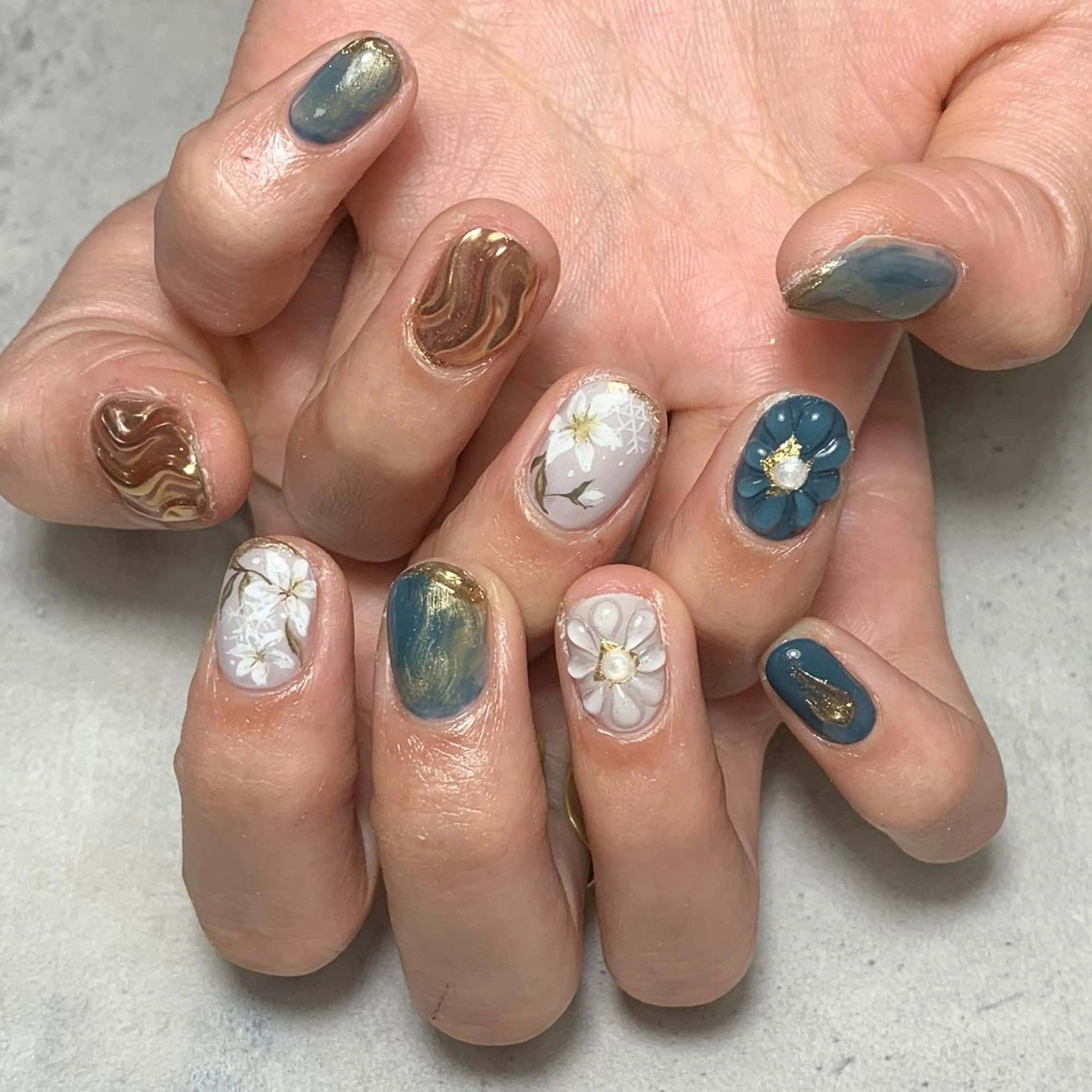 ネイル ハンドネイル FIORITURA aiのネイルデザイン