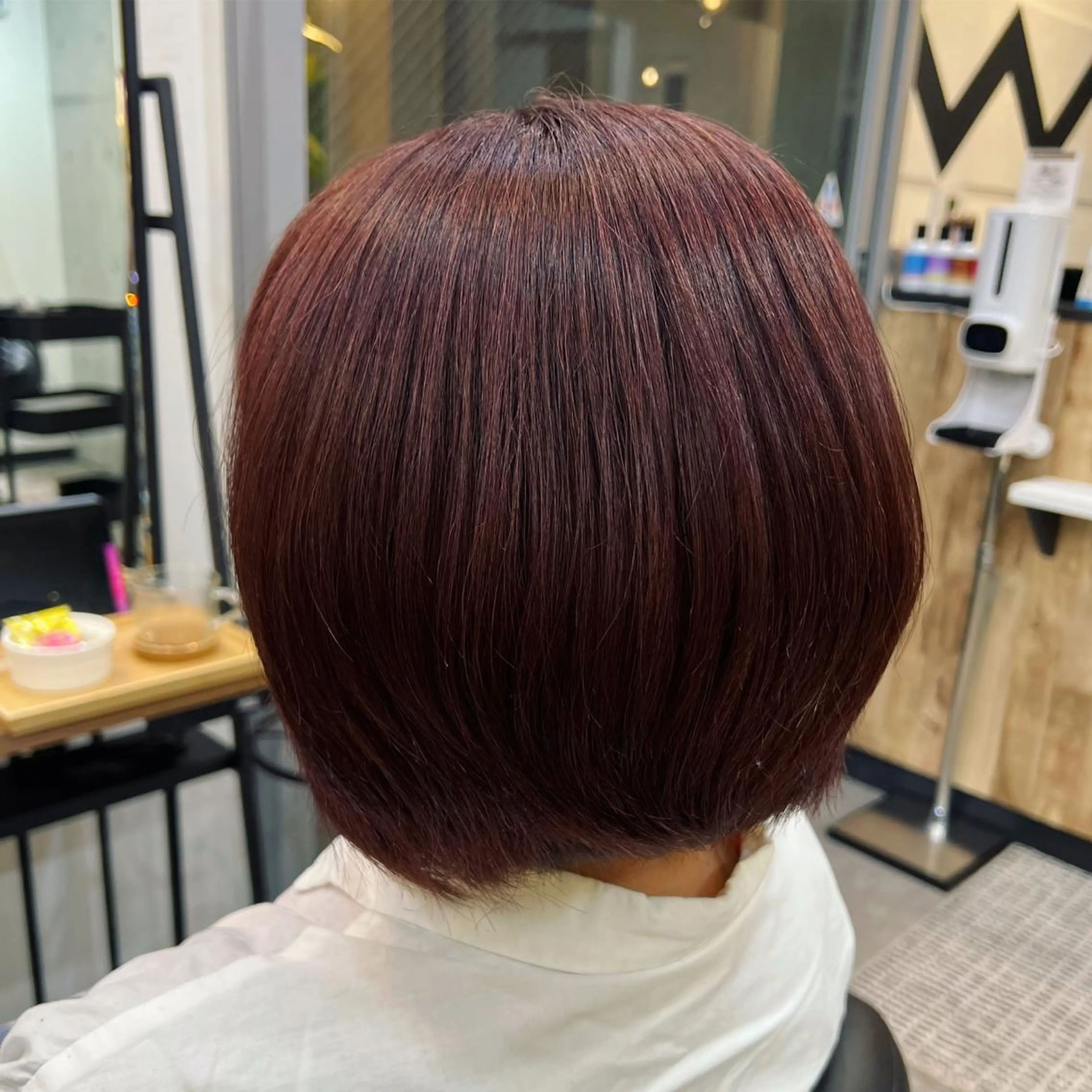 ショート カラー 吉野 瑳桜のヘアスタイル