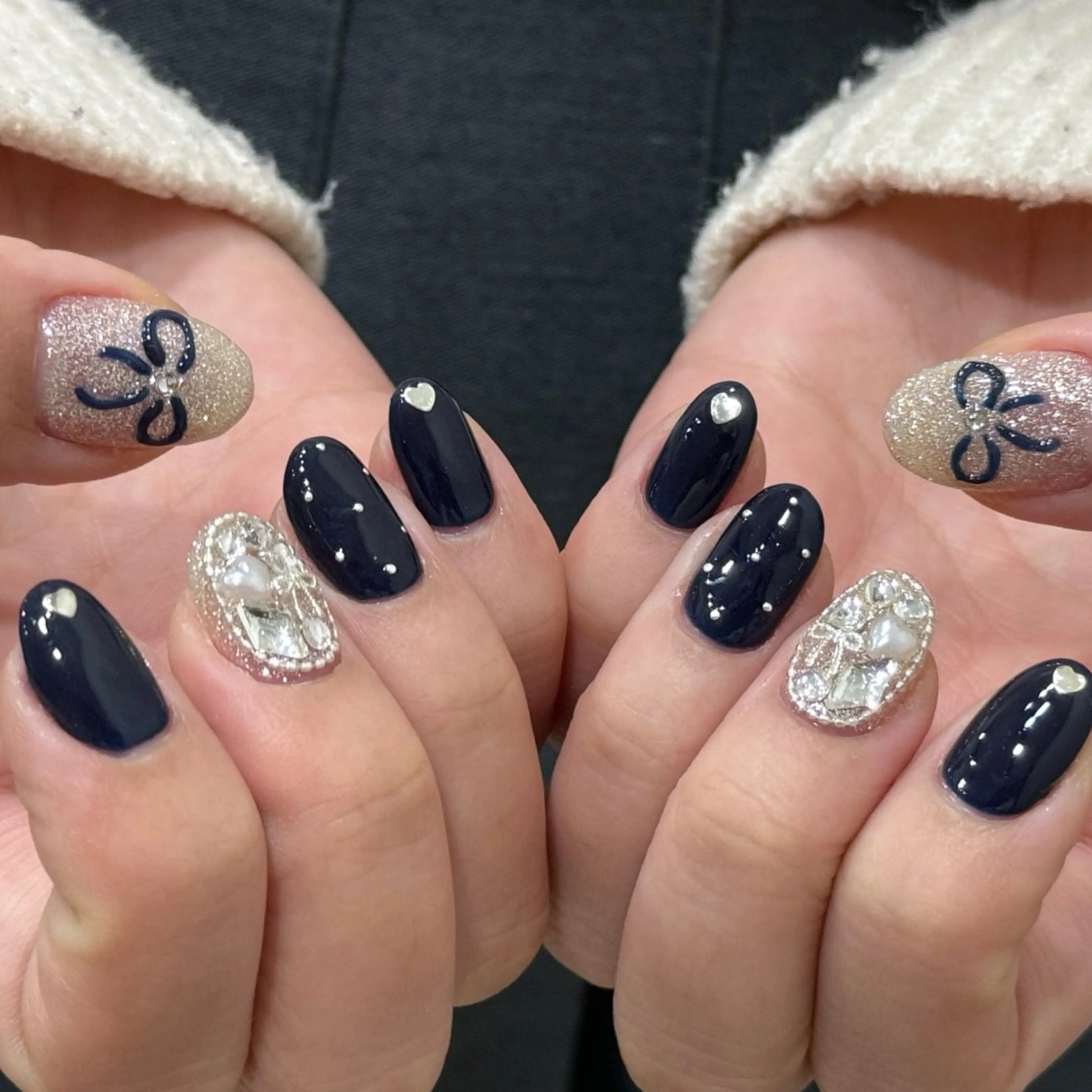 ネイル ネイビー ぷっくりネイル リボン 冬ネイル ハンドネイル 韓国ネイル/ワンホン ネイル🎀表参道3分のネイルデザイン