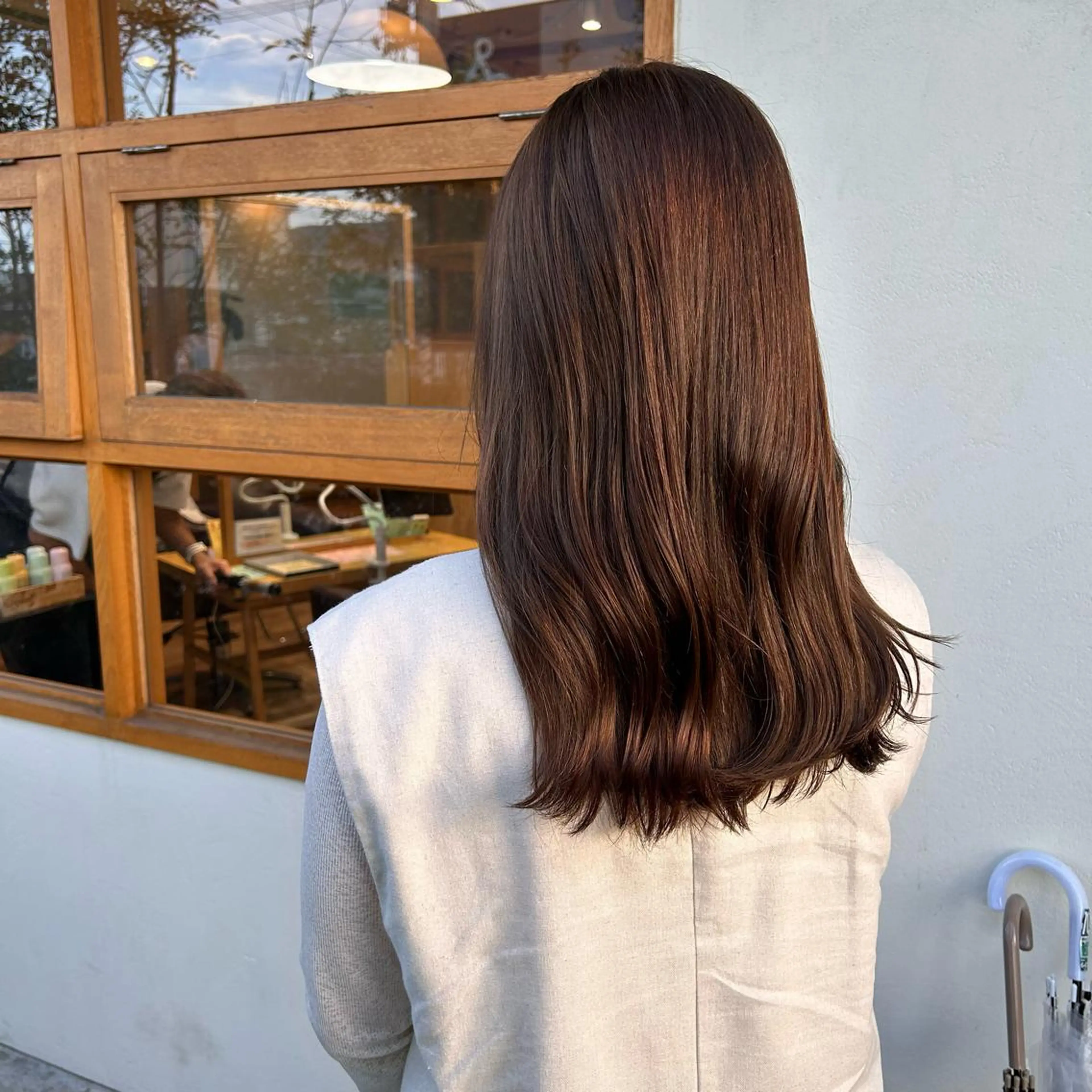 セミロング カラー ブラウンカラー ナチュラルブラウン ヘアカラー トリートメント 山本 知佳のヘアスタイル