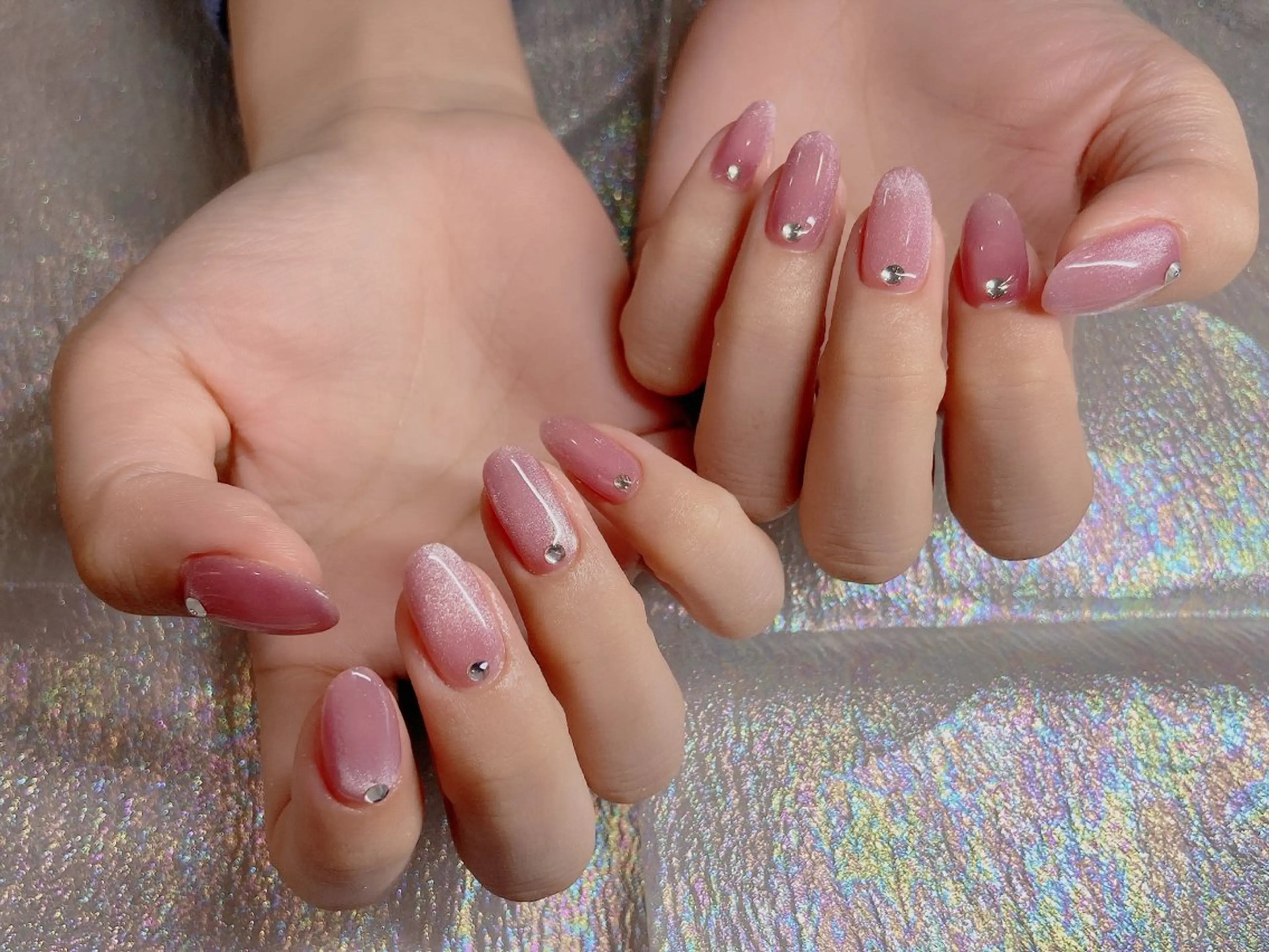 ネイル ストーンネイル 美爪パラジェル導入店 Sunnilyのネイルデザイン