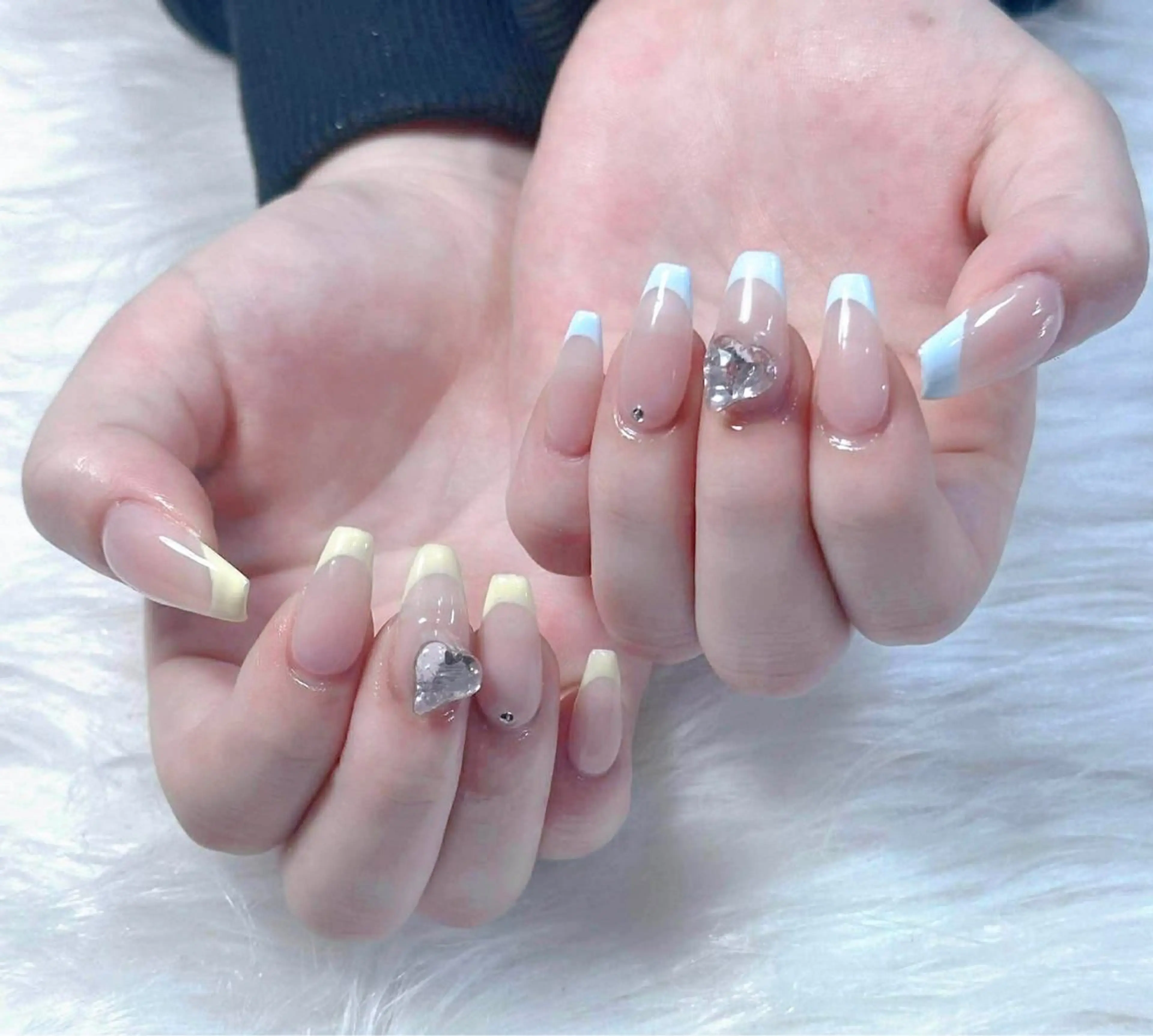 ネイル 長さ出し フレンチネイル グラデーション キラキラネイル 韓国ネイル ハンドネイル Hana Nail Salonのネイルデザイン