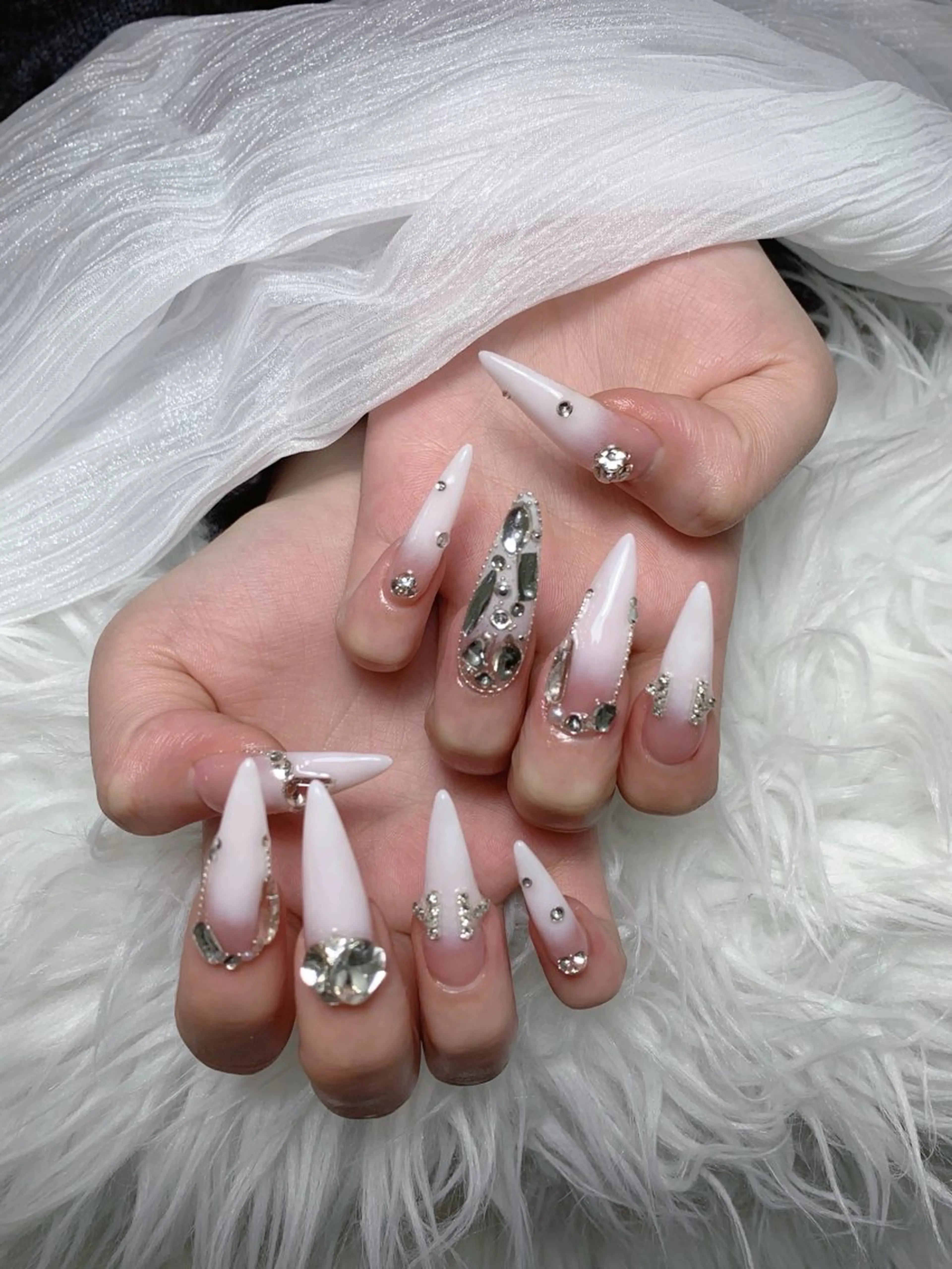 ネイル アートネイル ジェルネイル マグネットネイル ニュアンスネイル シンプルネイル ハンドネイル Ryu Nail NekoChanのネイルデザイン