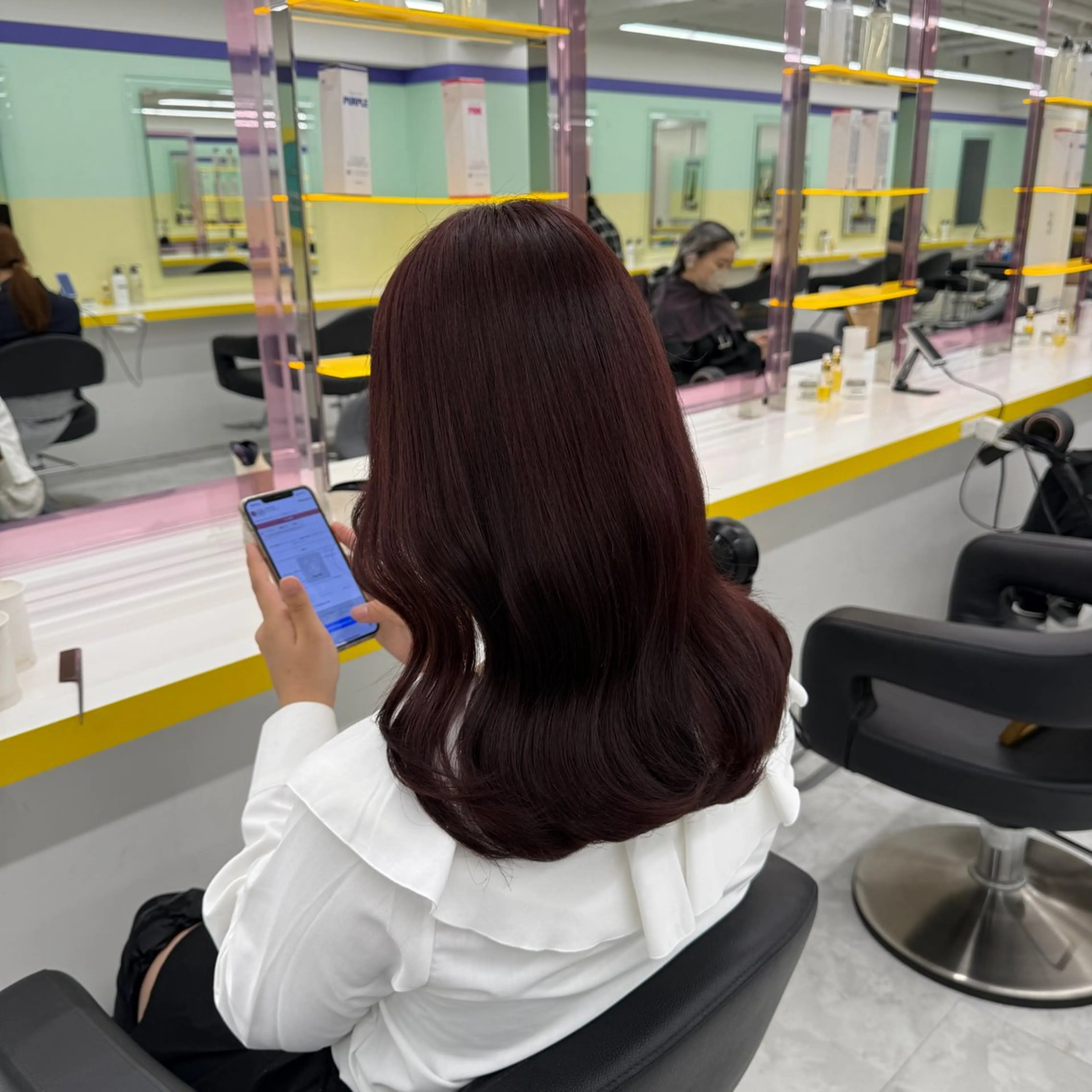 セミロング カラー ヘアアレンジ ブラウンカラー ピンクカラー ピンクブラウン カット ヘアカラー トリートメント ヘアセット 🎀Girly艶髪カ ラー🎀Harukaのヘアスタイル