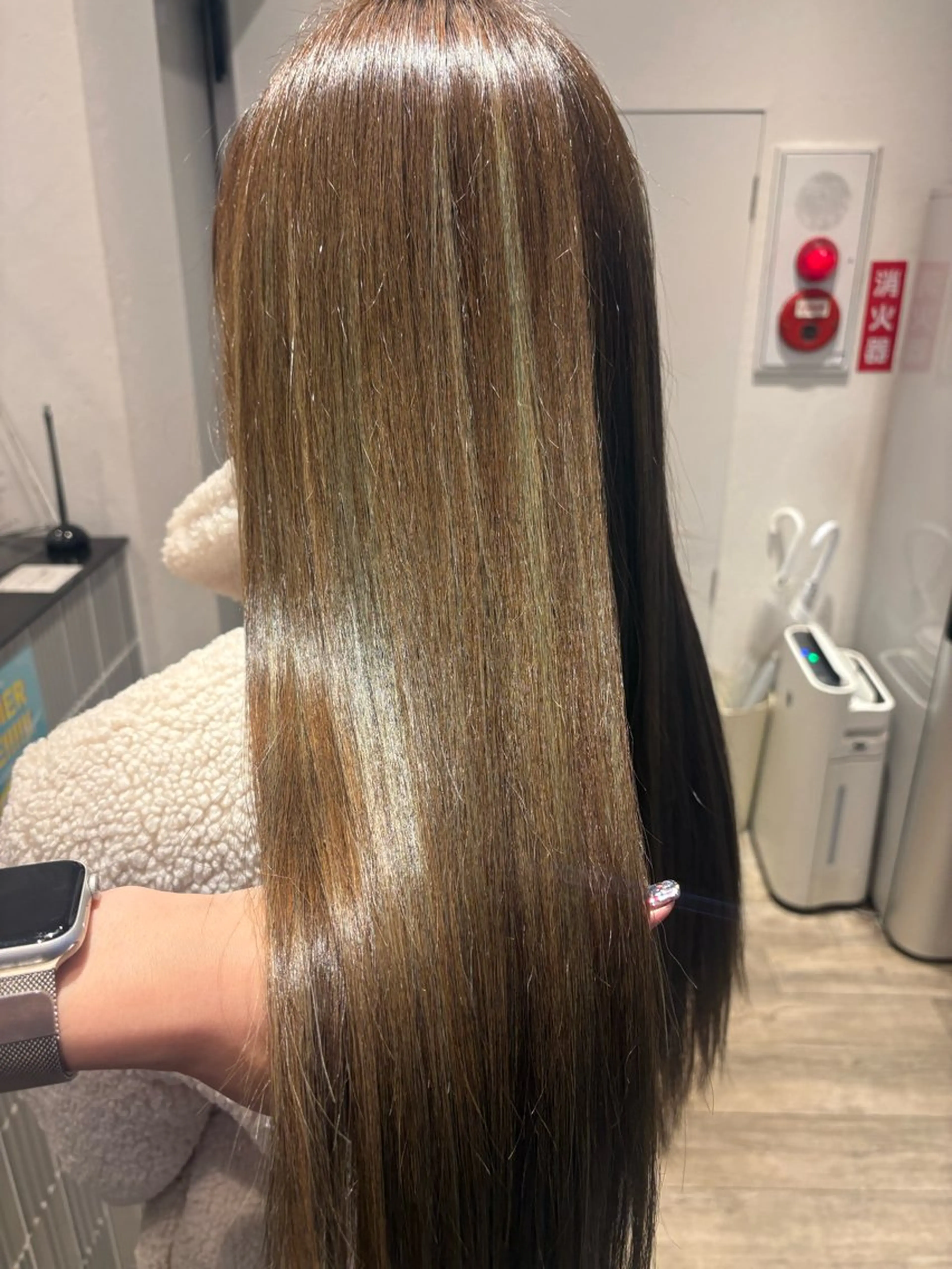 セミロング ハイライト La fith hair dope 新宿店所属・topstylist Risa🩵のヘアスタイル