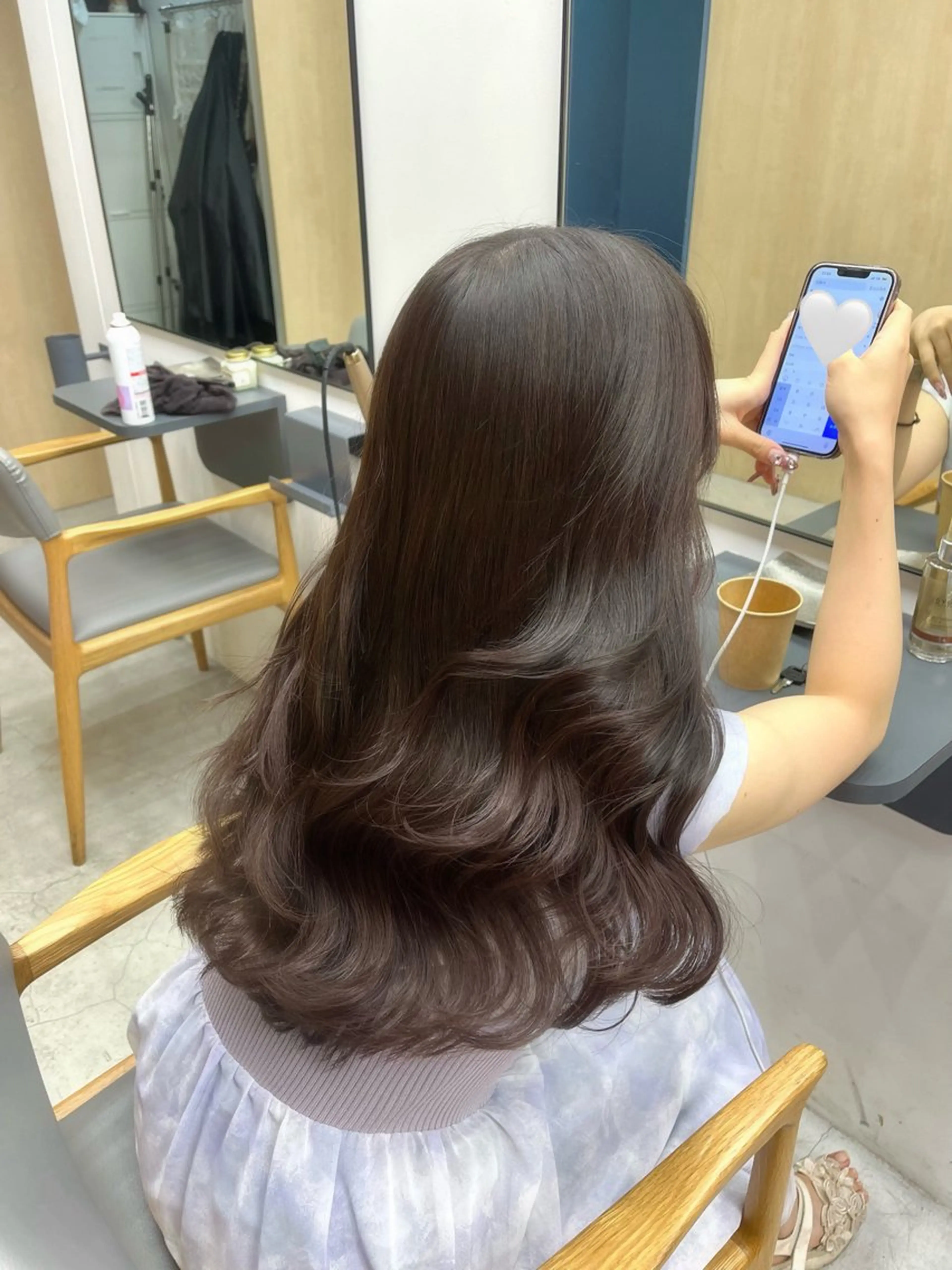 ロング カラー ブラウンカラー チョコレートブラウン ayaka♡ 柔らかカラーのヘアスタイル