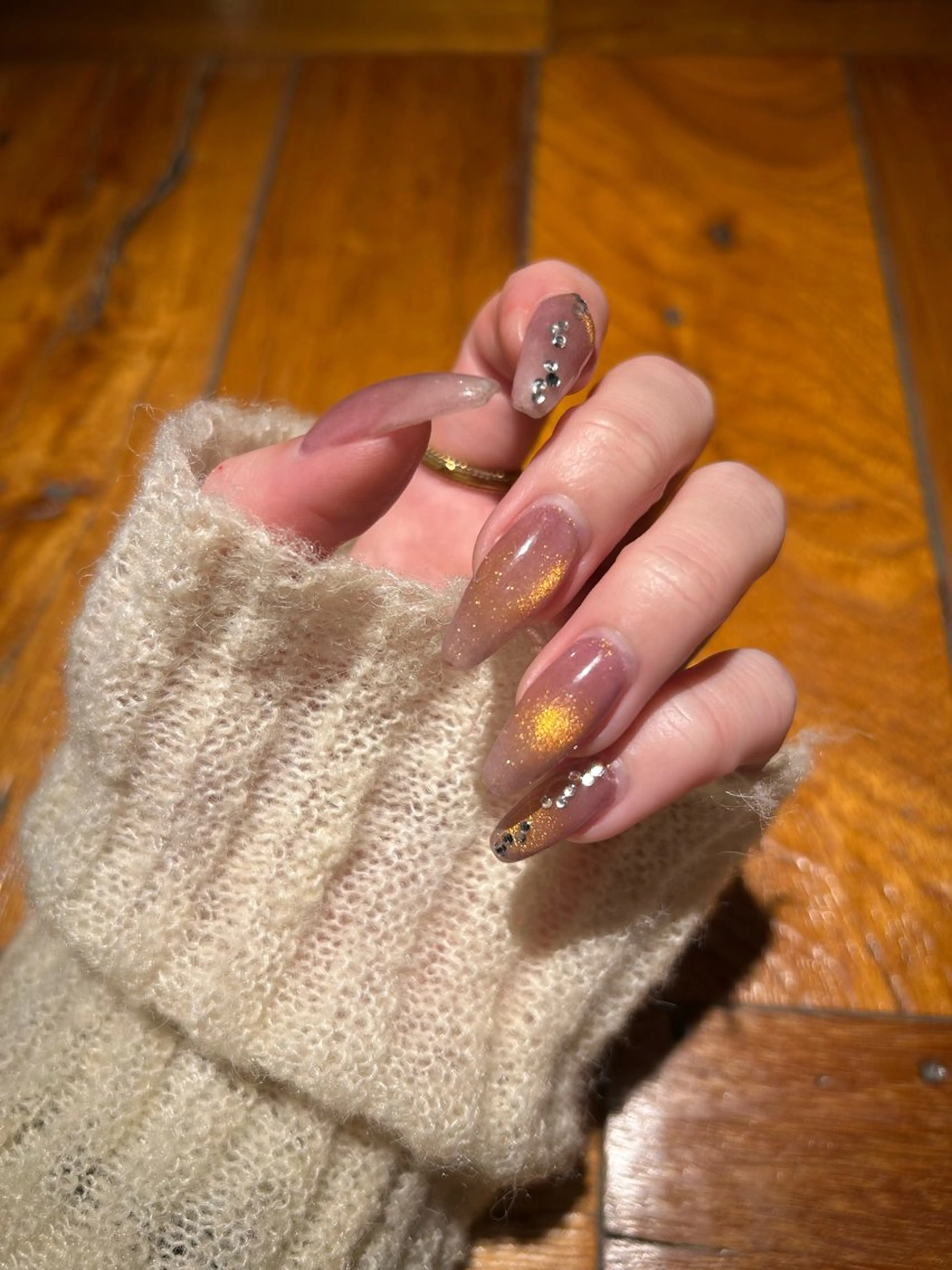 ネイル キラキラネイル マグネットネイル 春ネイル tote. harunaのネイルデザイン