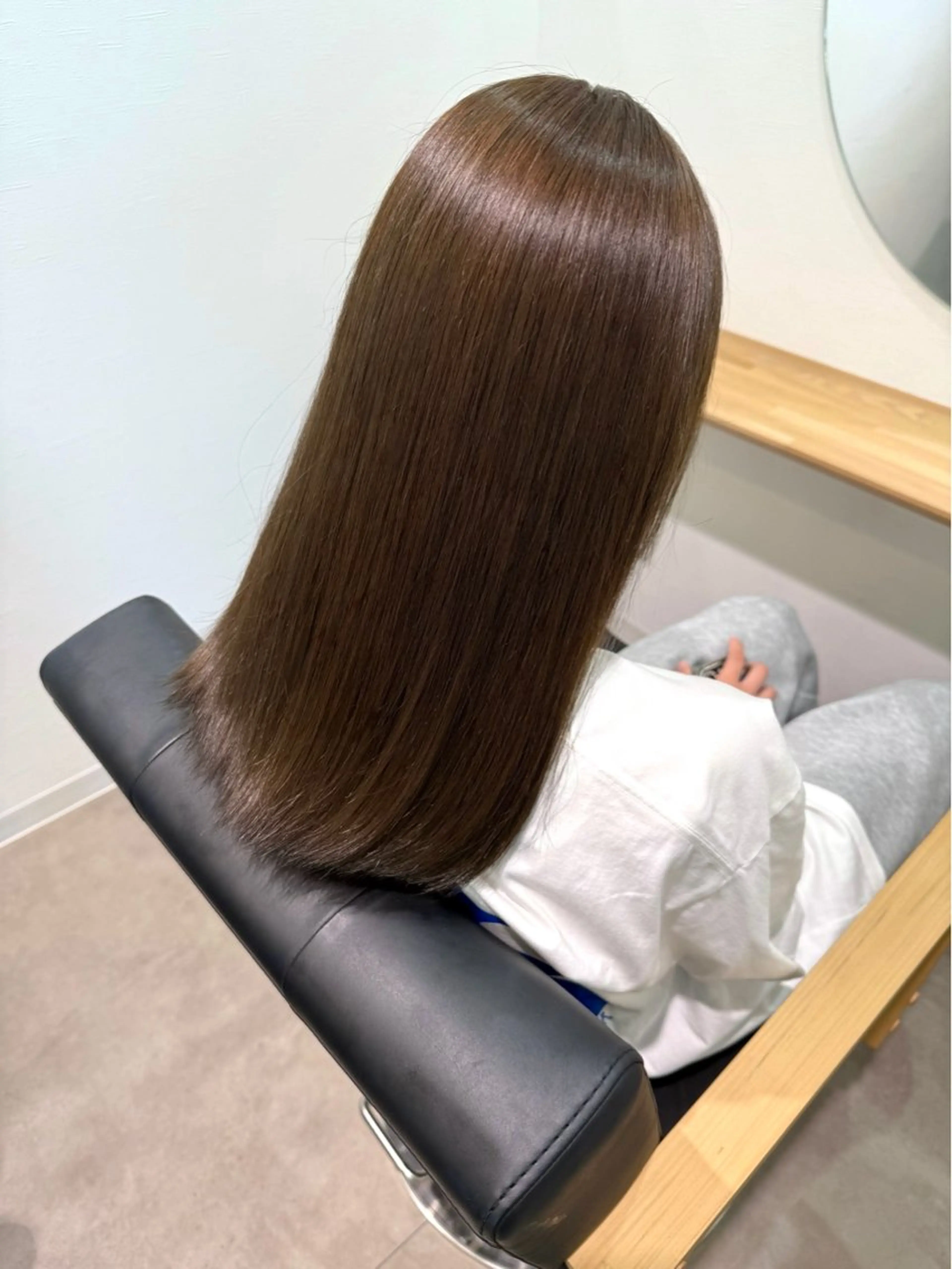 セミロング iroN 小泉 俊太のヘアスタイル