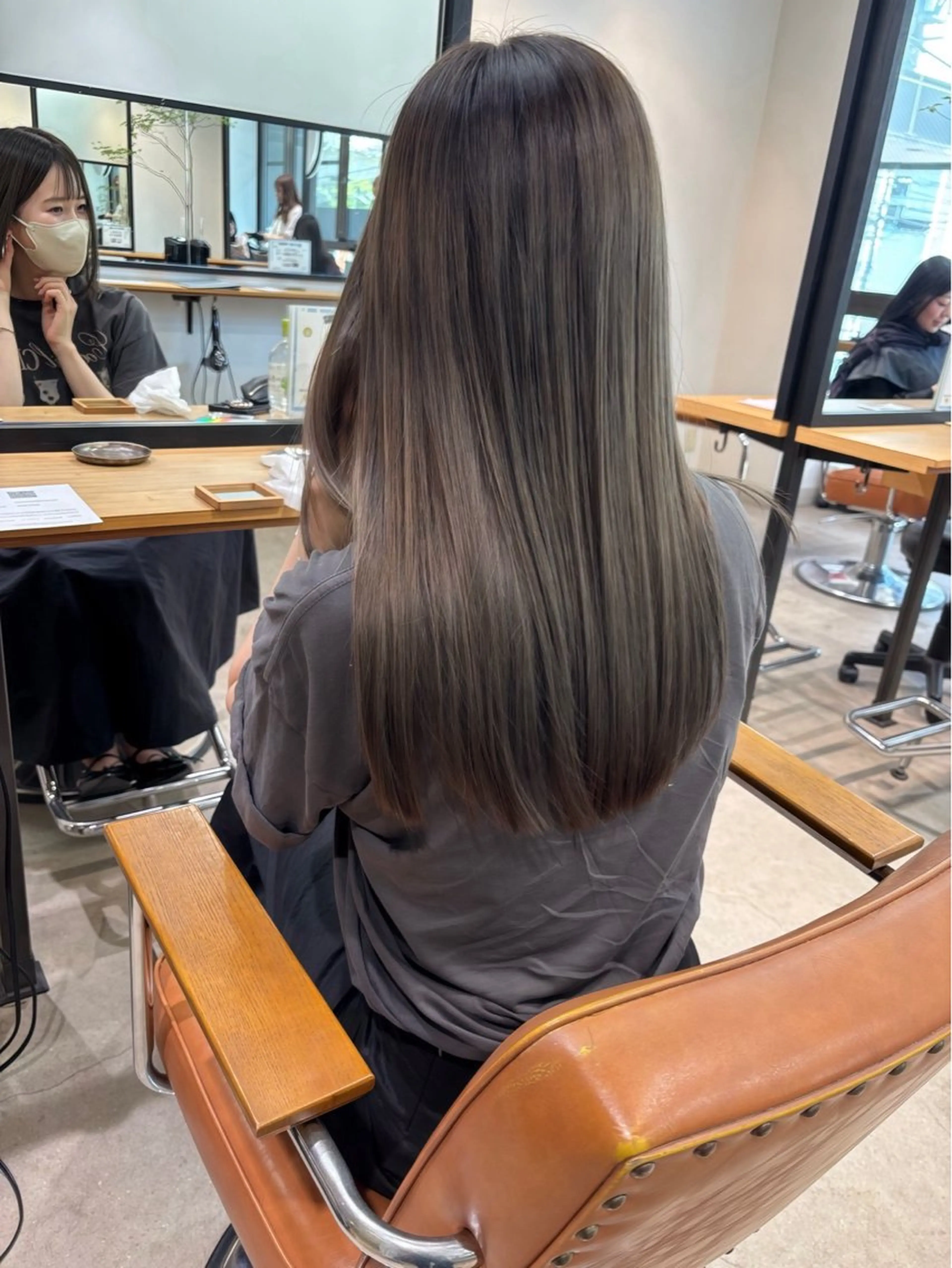 カラー miku/天神 艶カラーのヘアスタイル