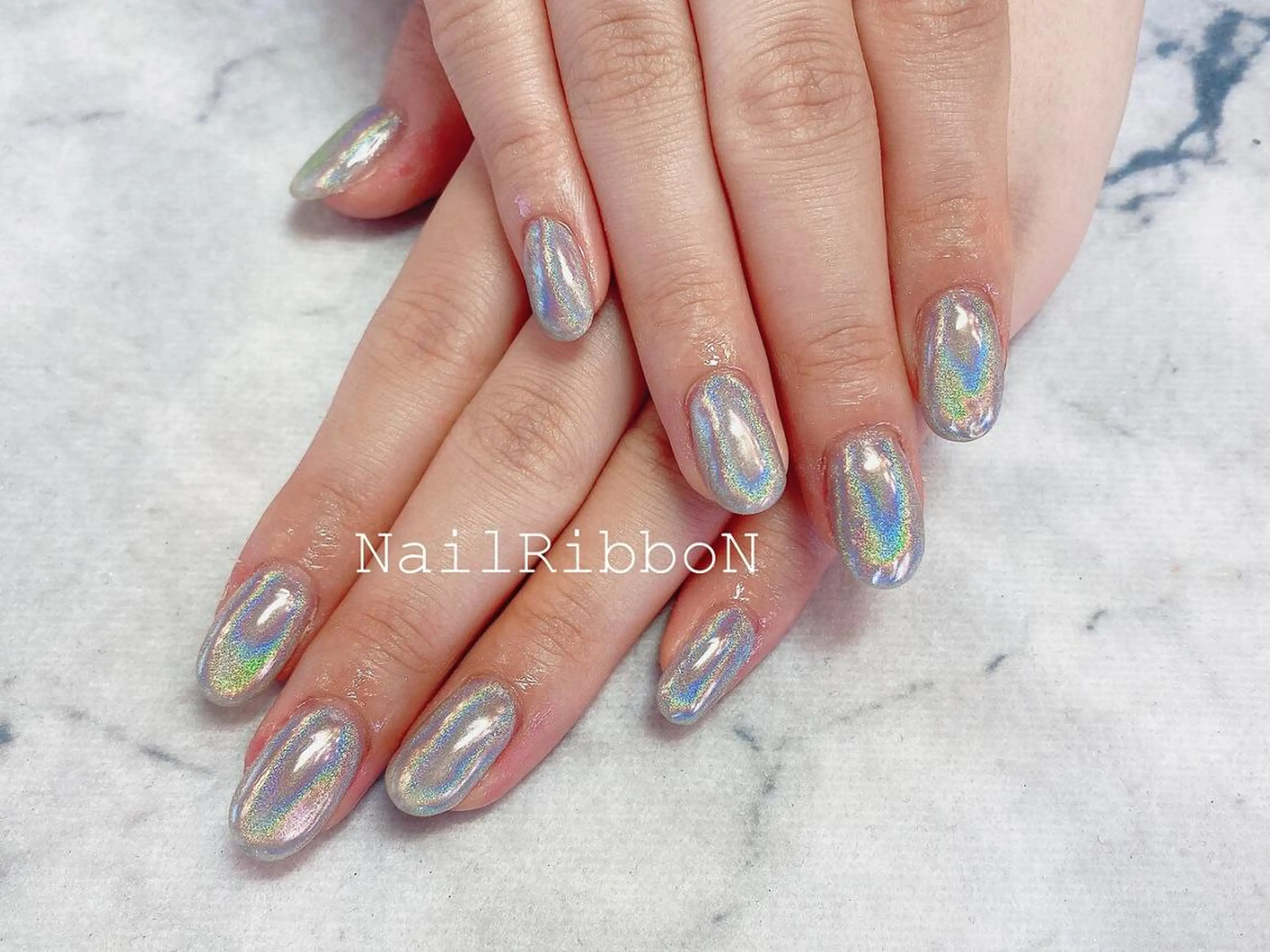 ネイル ネイルリボン 受付スタッフのネイルデザイン