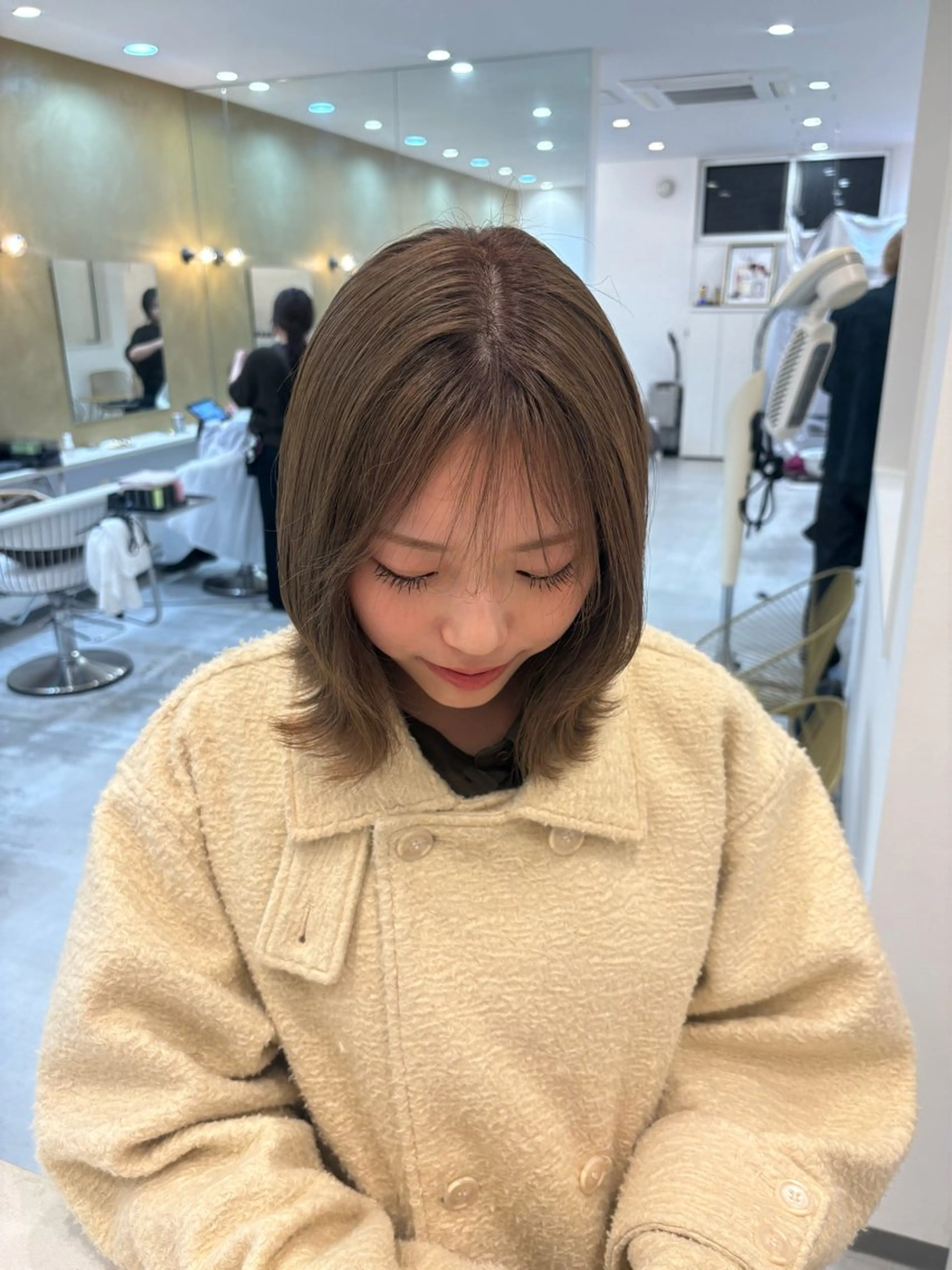 ショート ヘアカラー 加賀谷 乙葉のヘアスタイル